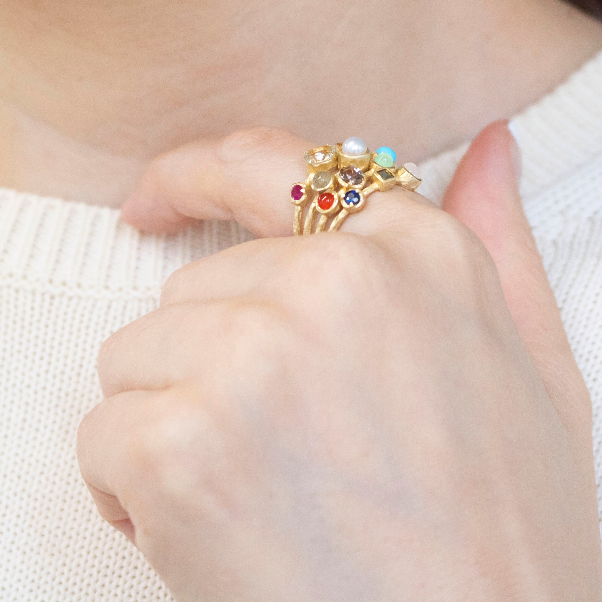 パール/マルチカラー シルバーリング(淡水真珠/4本セット)《25V02706》