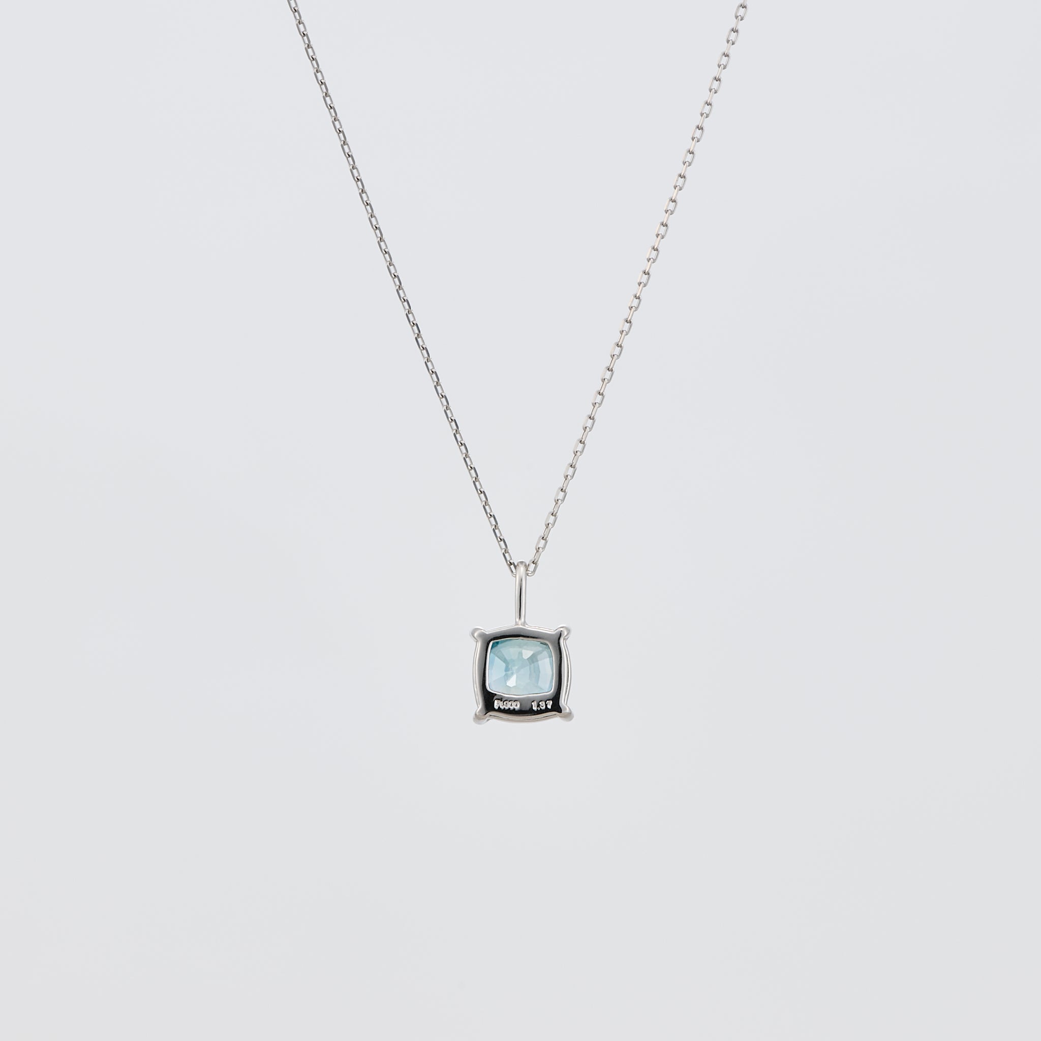 ブルージルコン プラチナネックレス(12月誕生石)《25V03103》