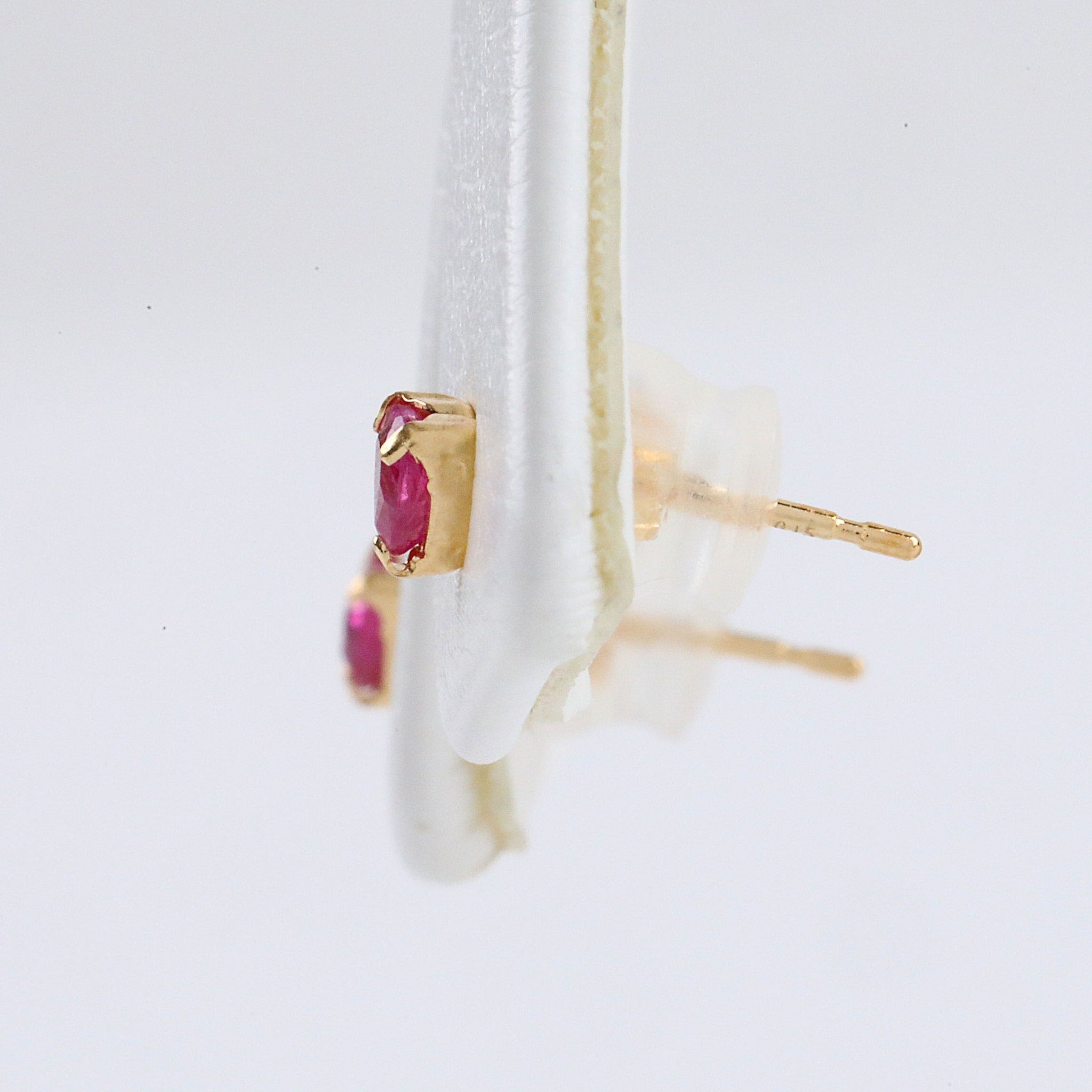 ルビー K18ピアス(ハートモチーフ/7月誕生石)《25V03207》