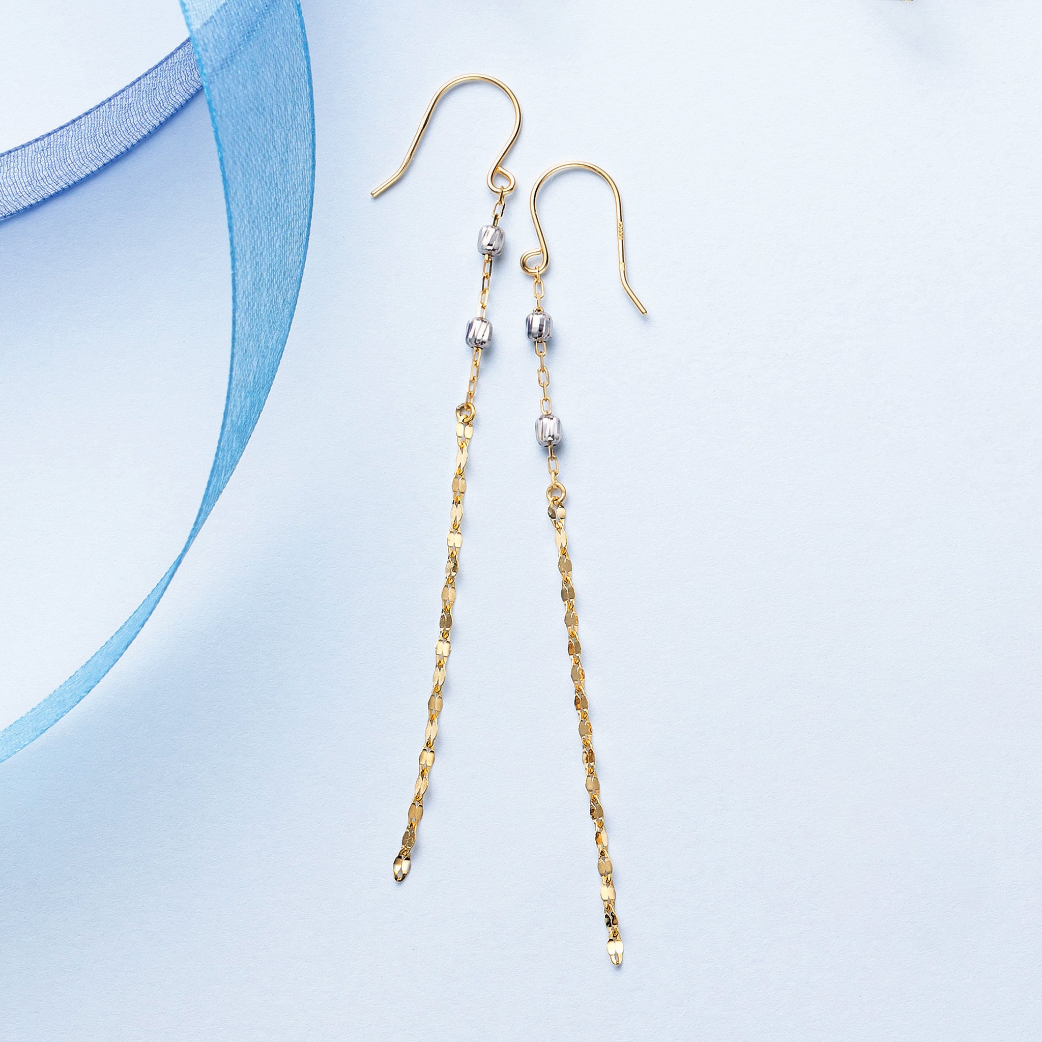 K18/プラチナピアス(コンビカラー)《25V03209》