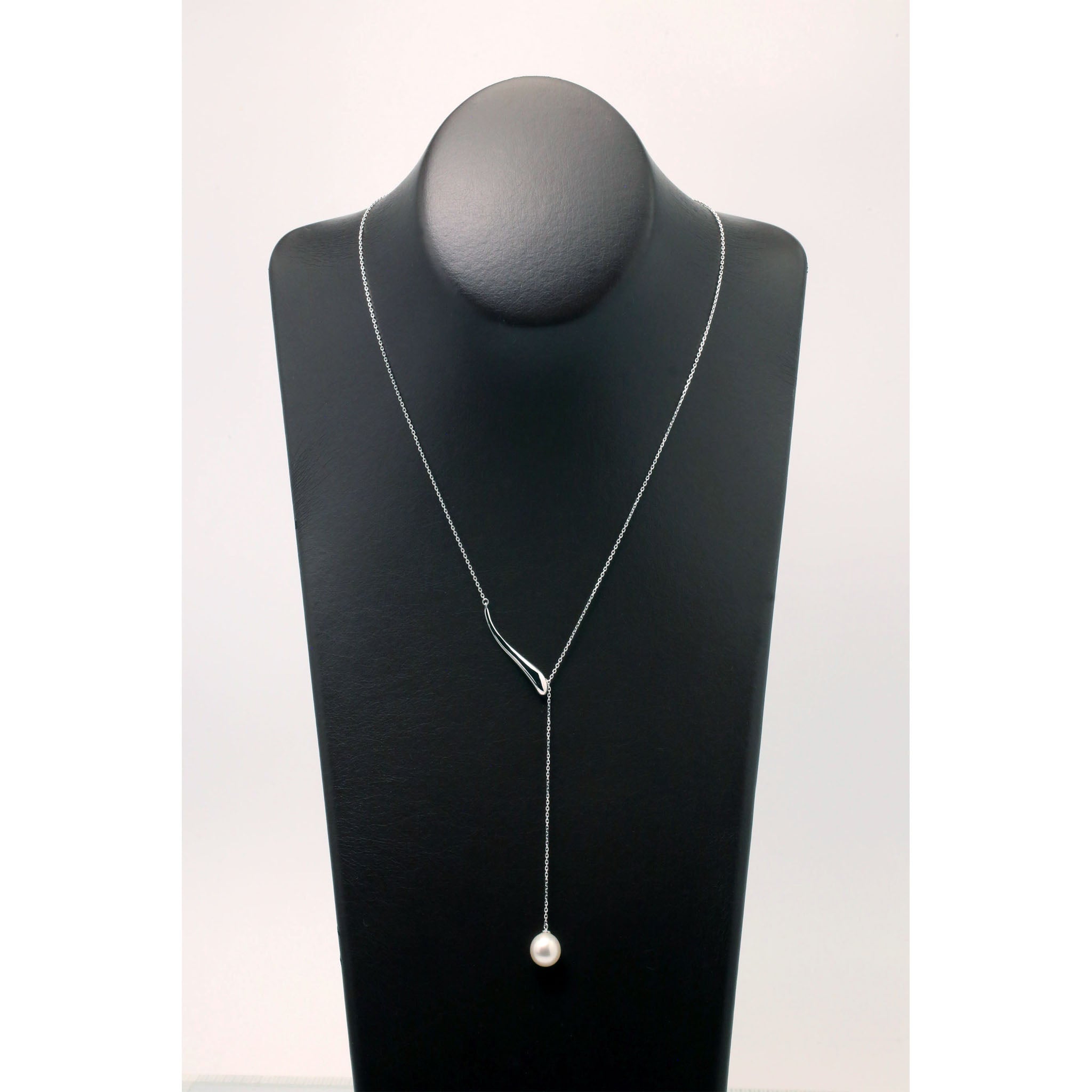 【限定6点】パール シルバーネックレス(白蝶真珠/8mm/6月誕生石)《25V03307》