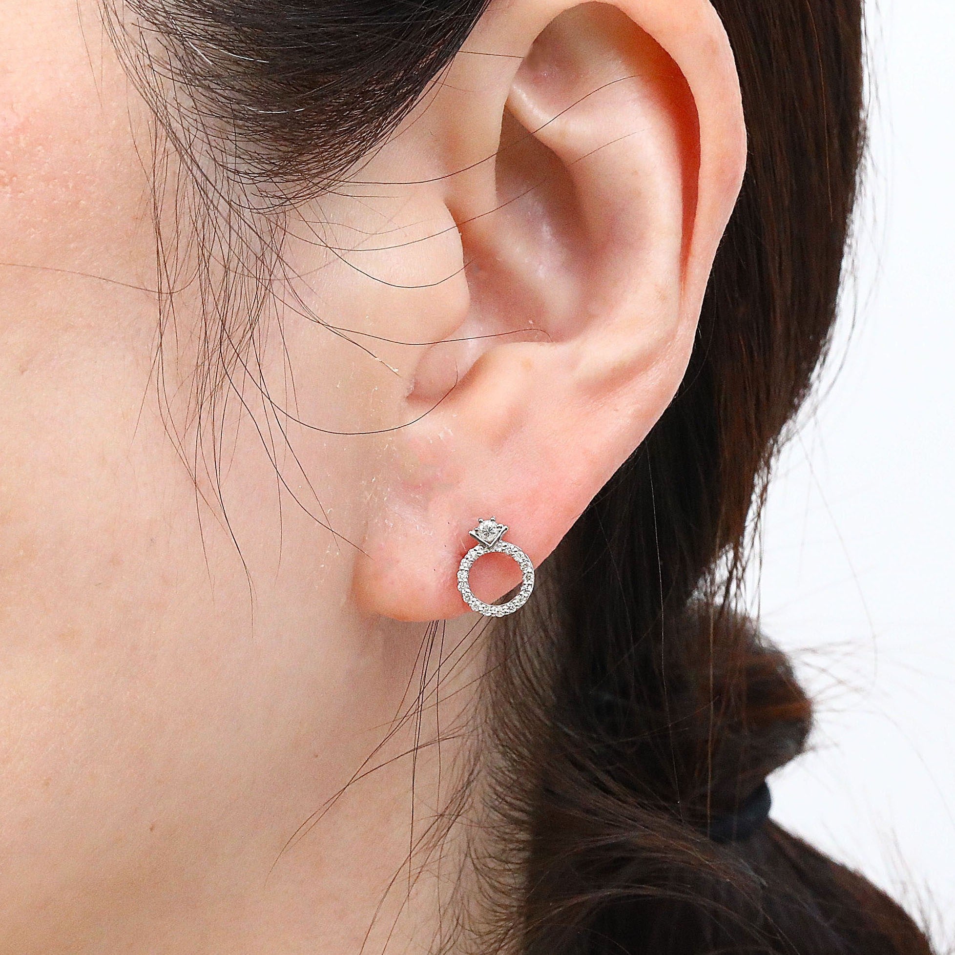 ダイヤモンド プラチナピアス(4月誕生石)《25V03508》