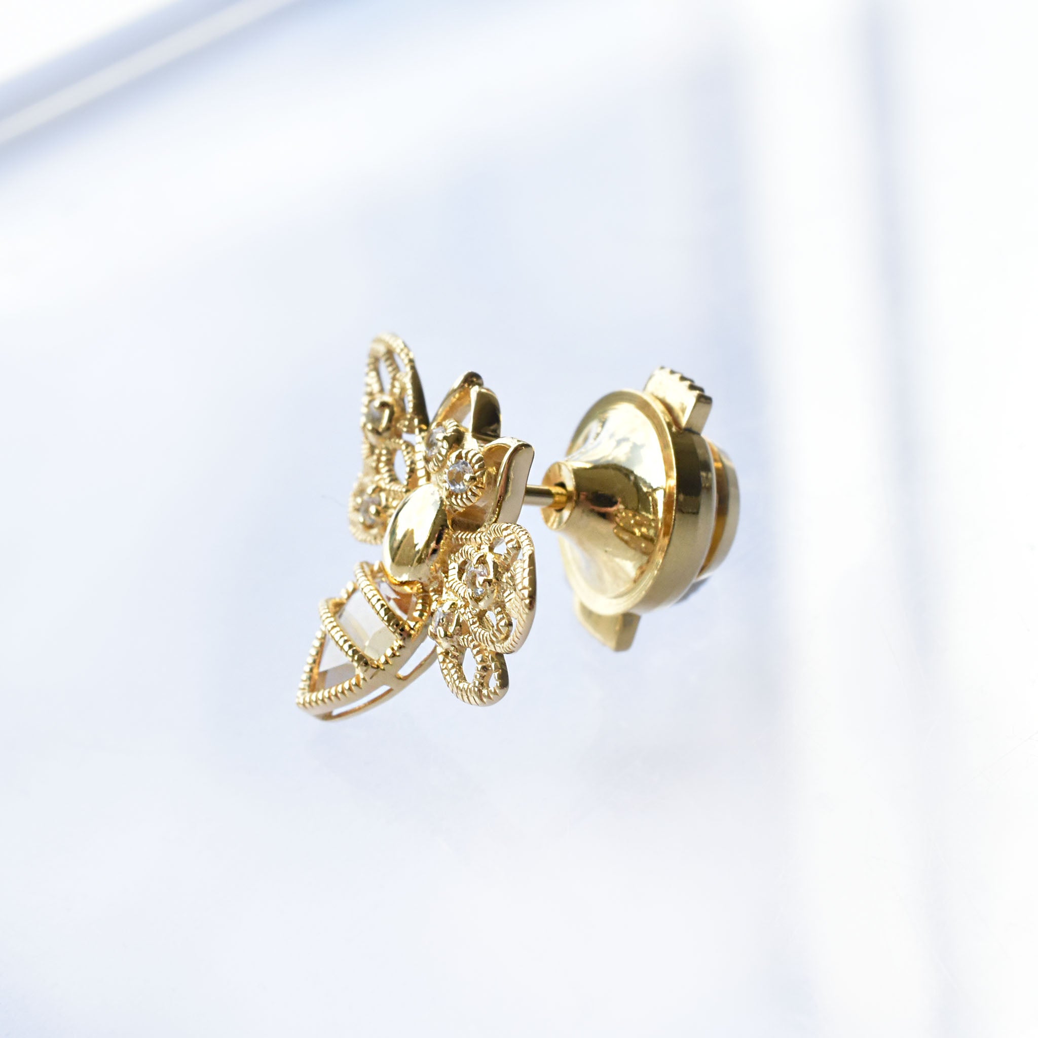 シトリン/ホワイトトパーズ シルバーブローチ(ミツバチモチーフ)《25V03606》