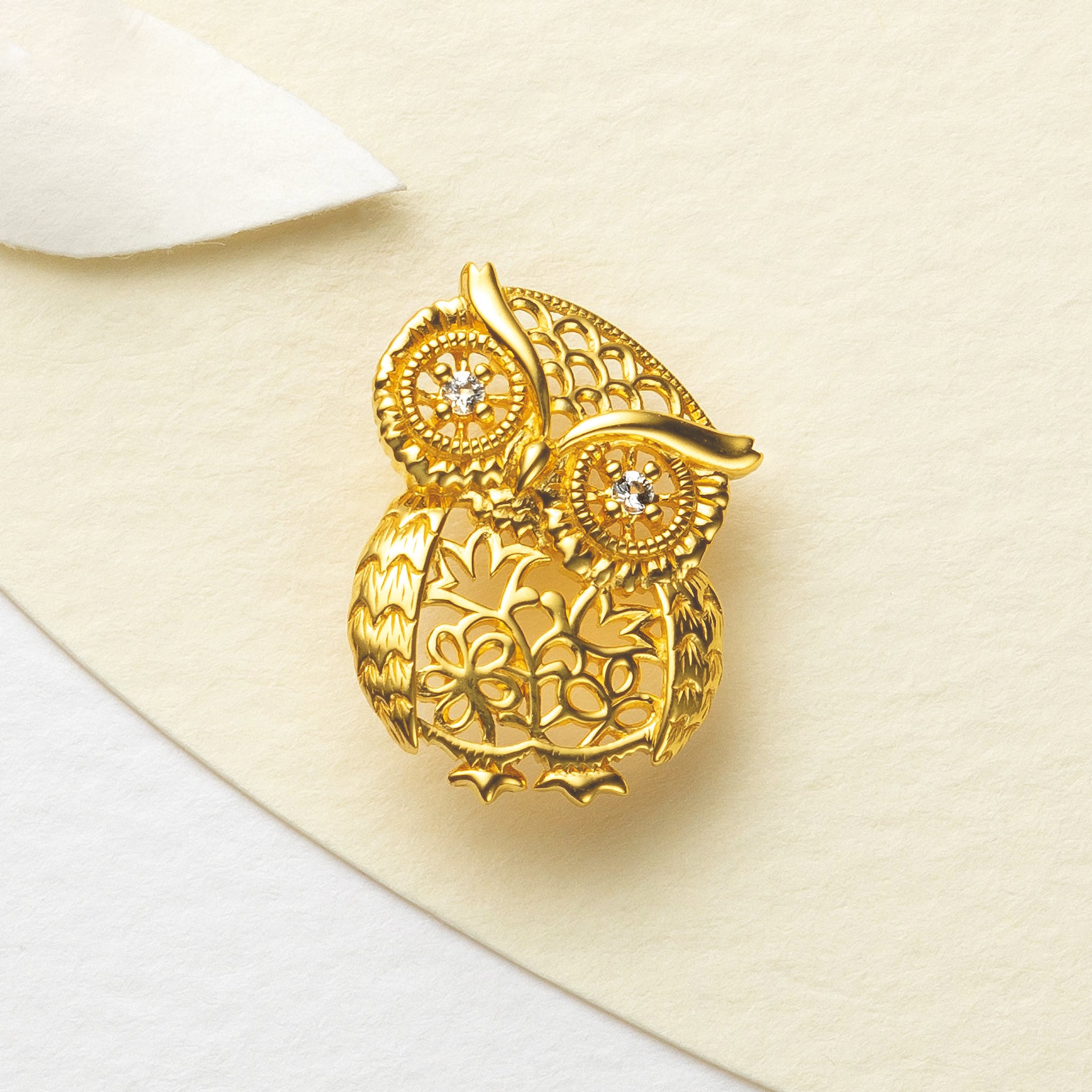 ホワイトトパーズ シルバーブローチ(11月誕生石)《25V03608》