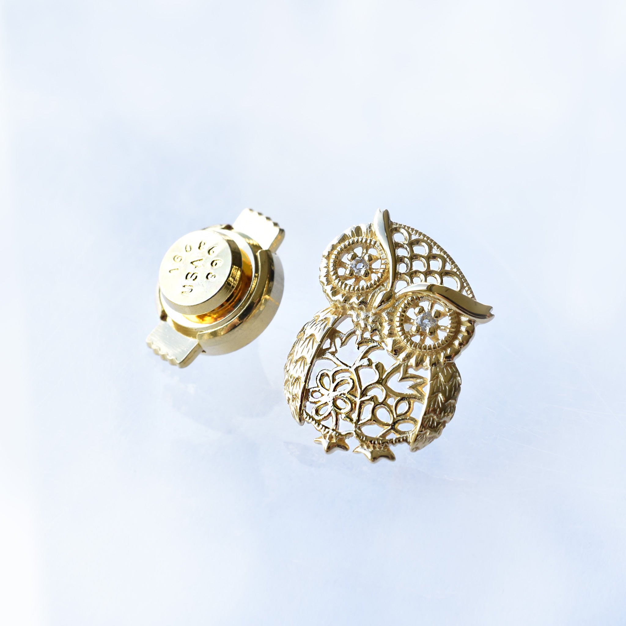 ホワイトトパーズ シルバーブローチ(11月誕生石)《25V03608》