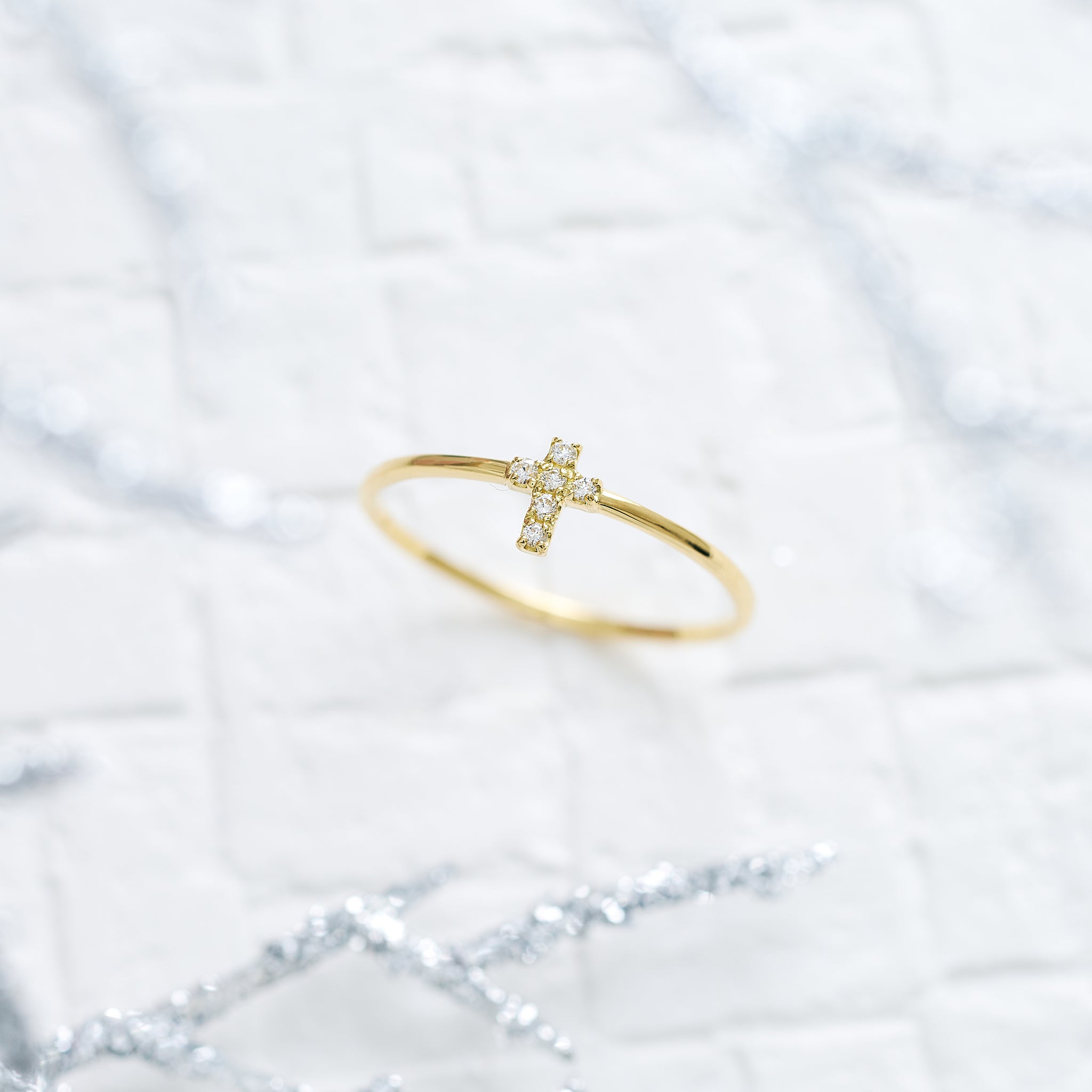 ダイヤモンド K18リング(4月誕生石)《25V03703》