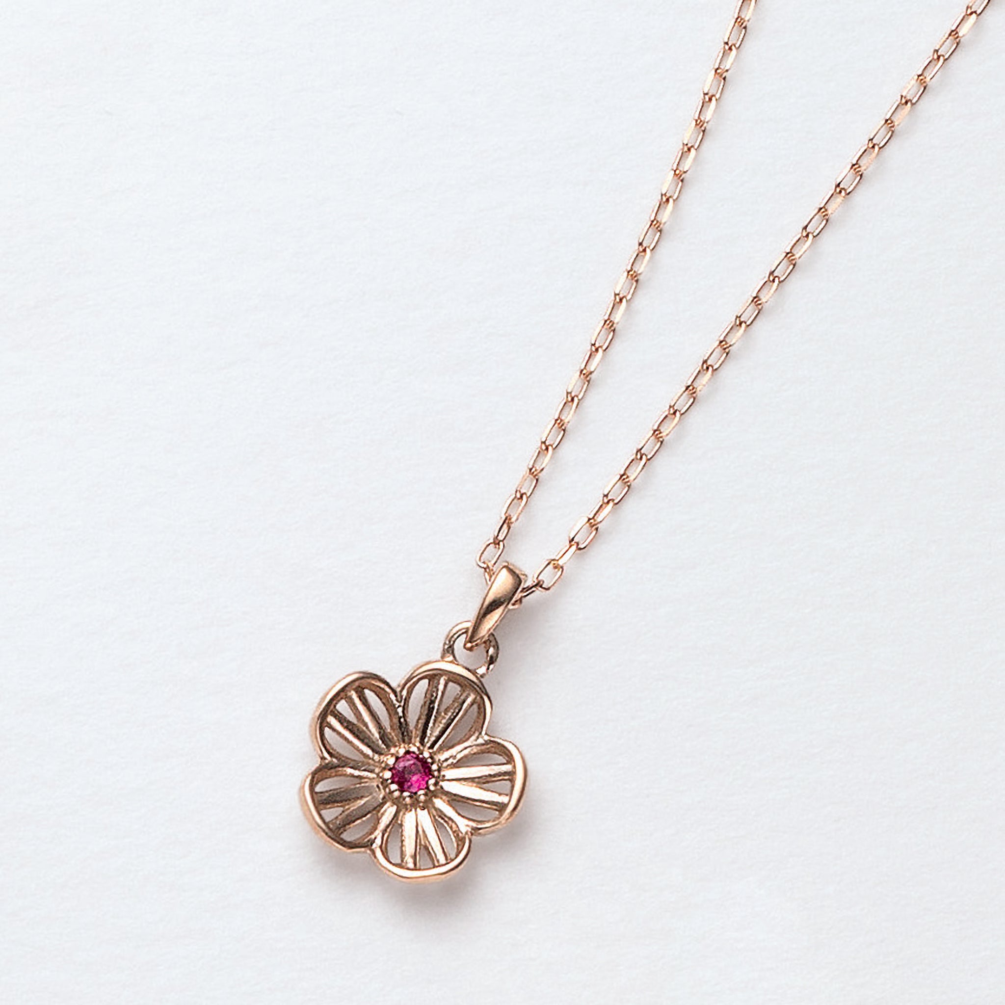 ルビー K10ネックレス(梅の花モチーフ/7月誕生石)《25V03705》