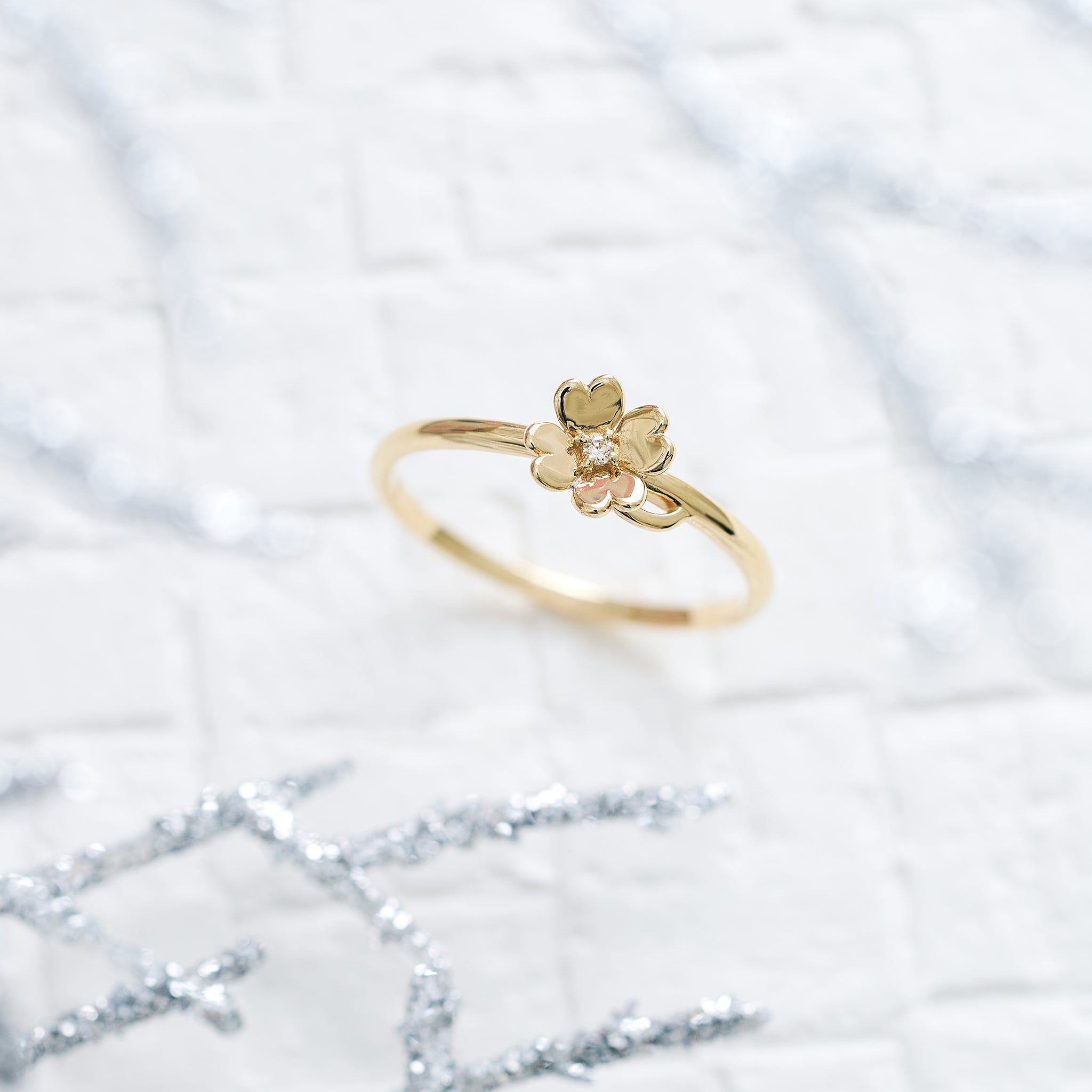 ダイヤモンド K10リング(クローバーモチーフ/4月誕生石)《25V03707》