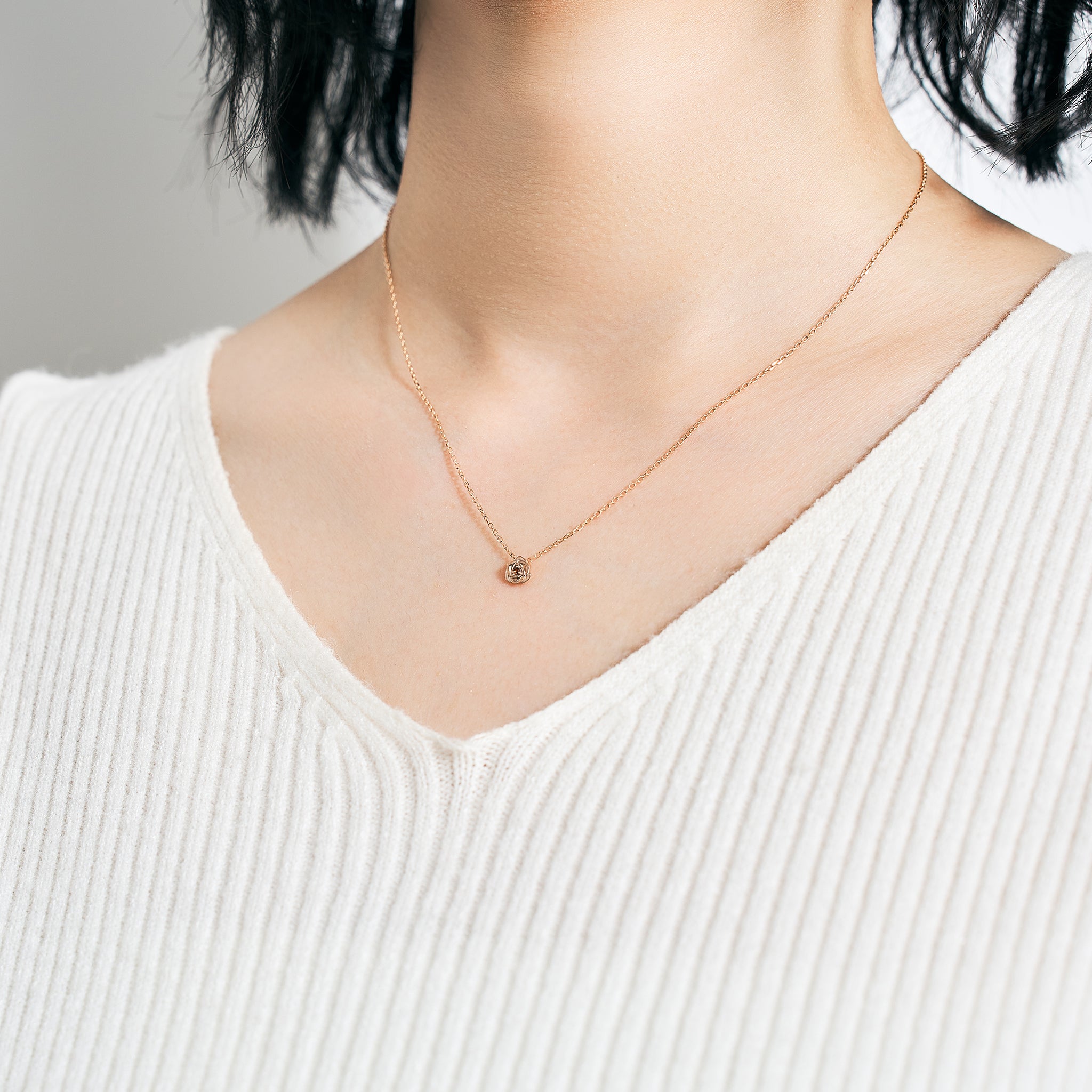 ガーネット K10ネックレス(バラモチーフ/1月誕生石)《25V03710》