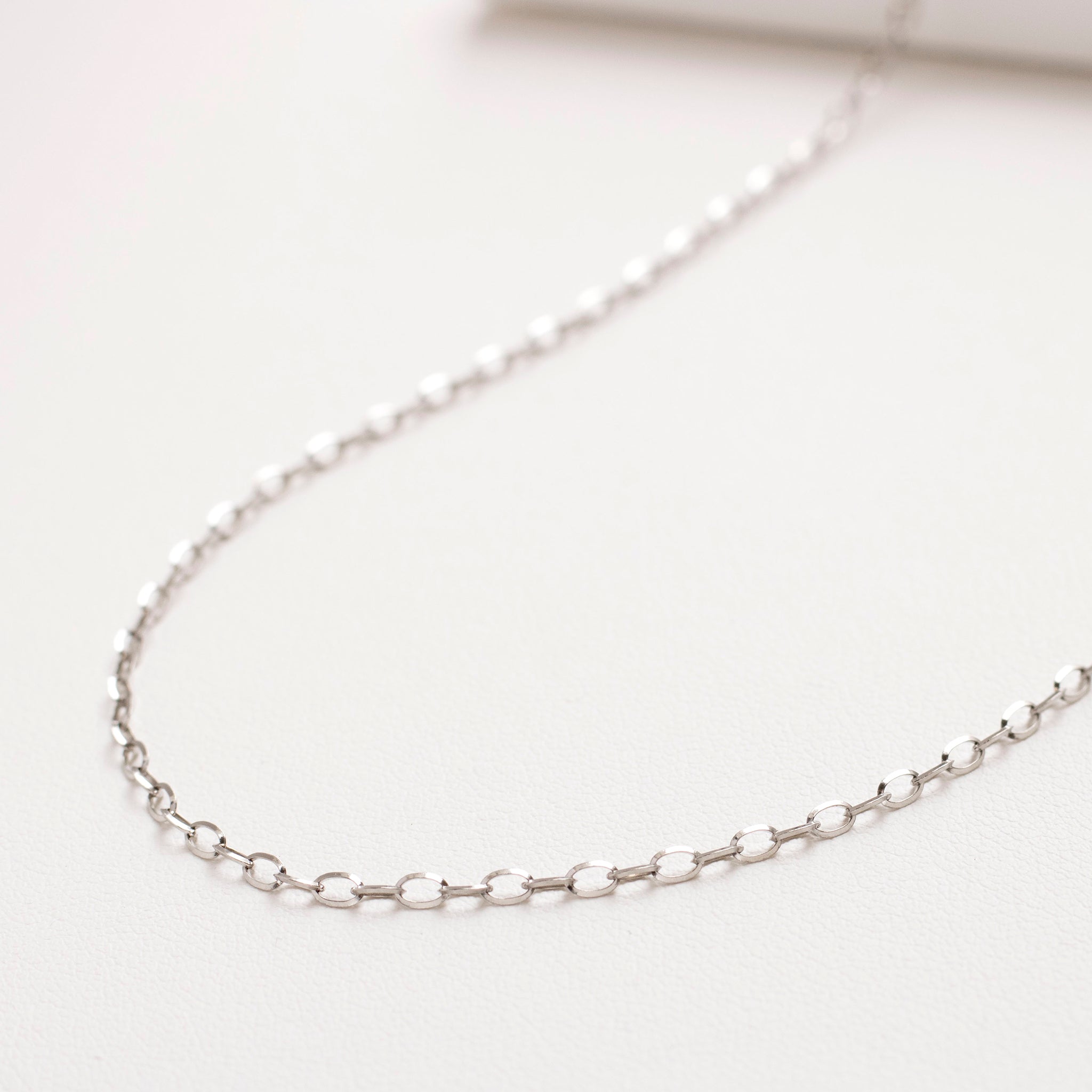 プラチナネックレス(アズキチェーン/幅1.9mm/50cm)《25V03907》