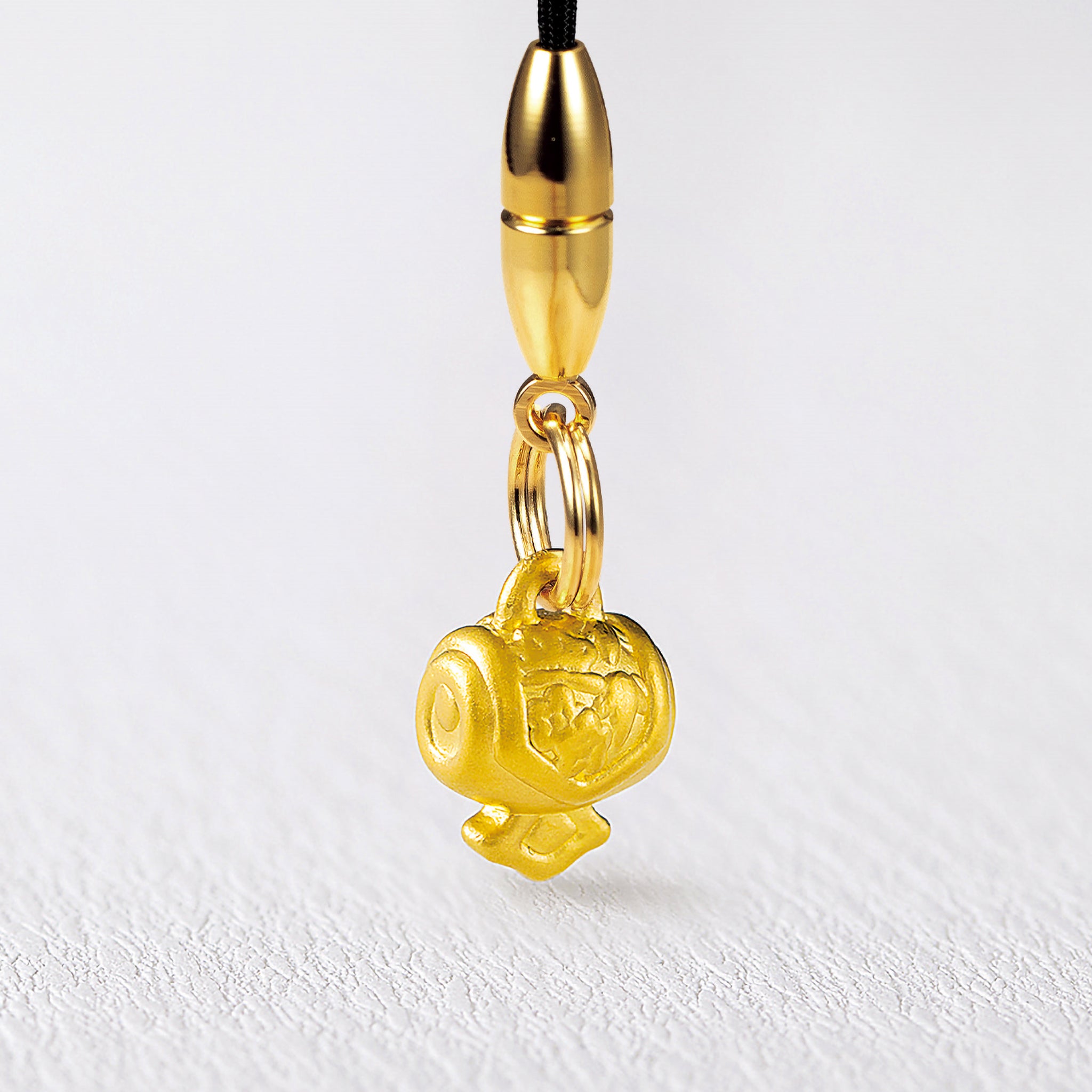 K24 携帯用ストラップ(純金/打ち出の小槌)《25V04207》