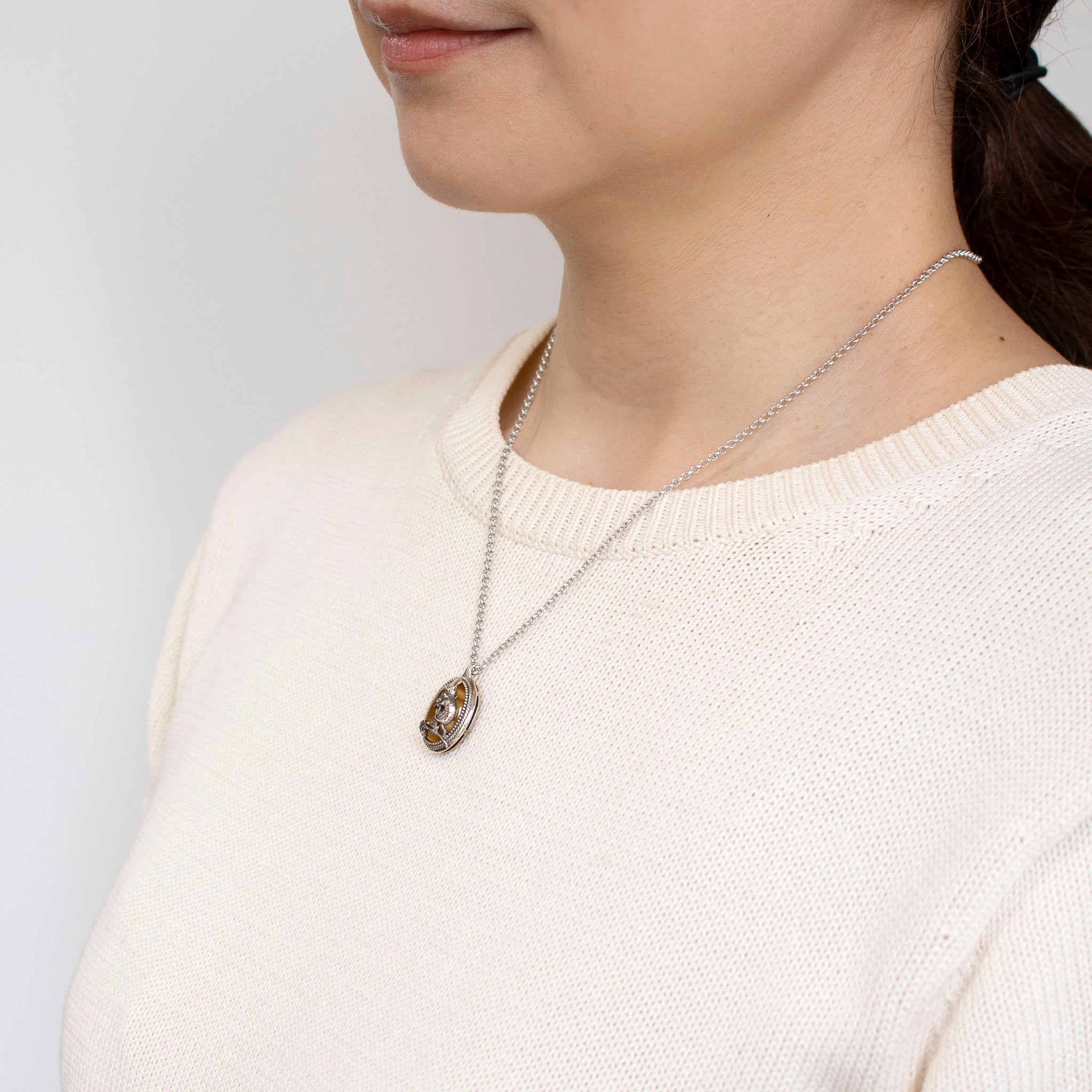 タイガーアイ シルバーネックレス(鳥獣戯画)《25V04802》