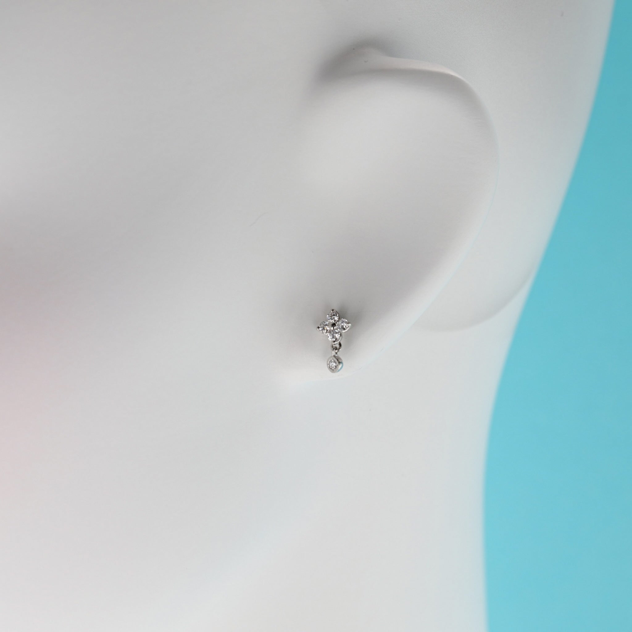 ダイヤモンド プラチナピアス(クローバーモチーフ/4月誕生石)《26A00306》