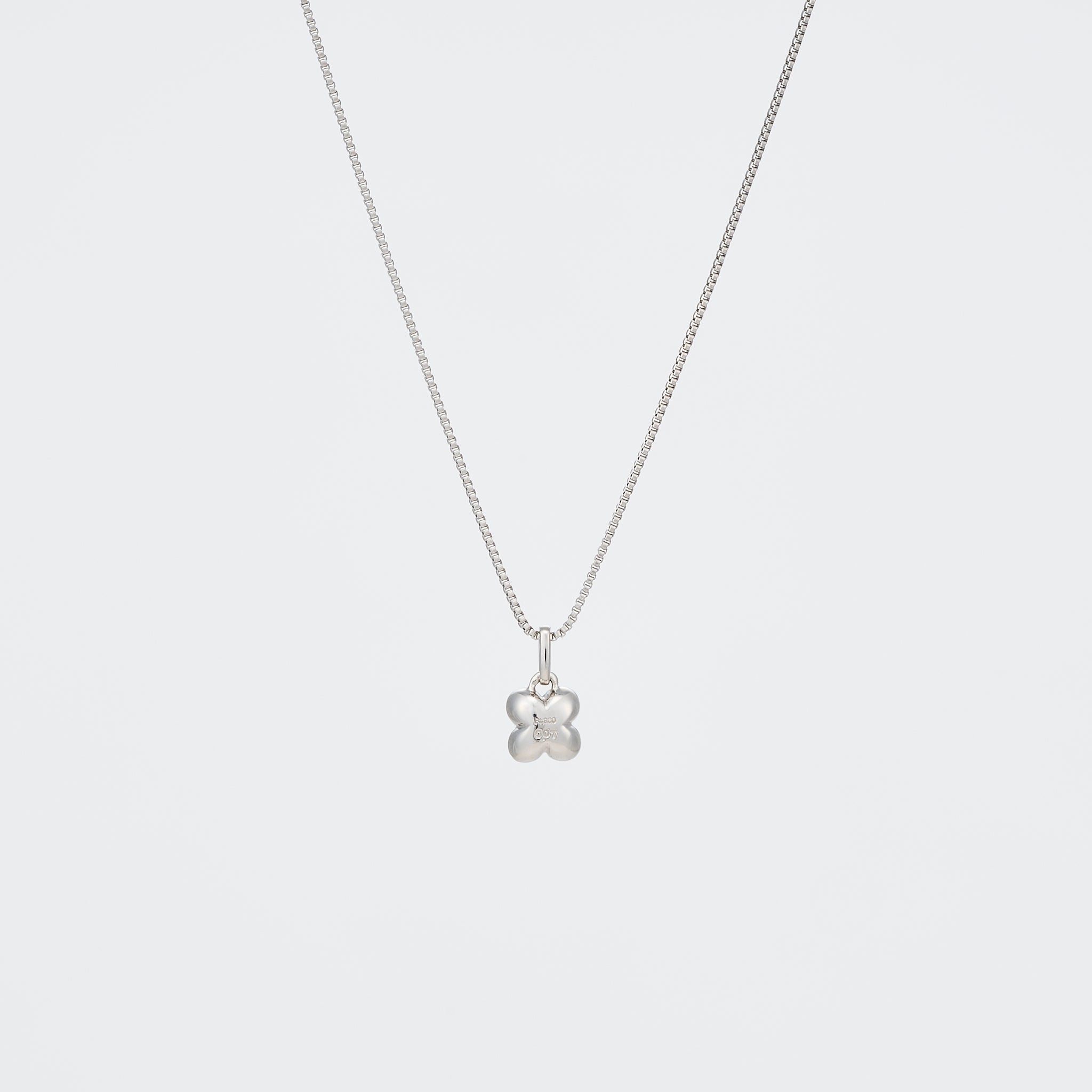 ダイヤモンド プラチナネックレス(クローバーモチーフ/4月誕生石)《26A00309》