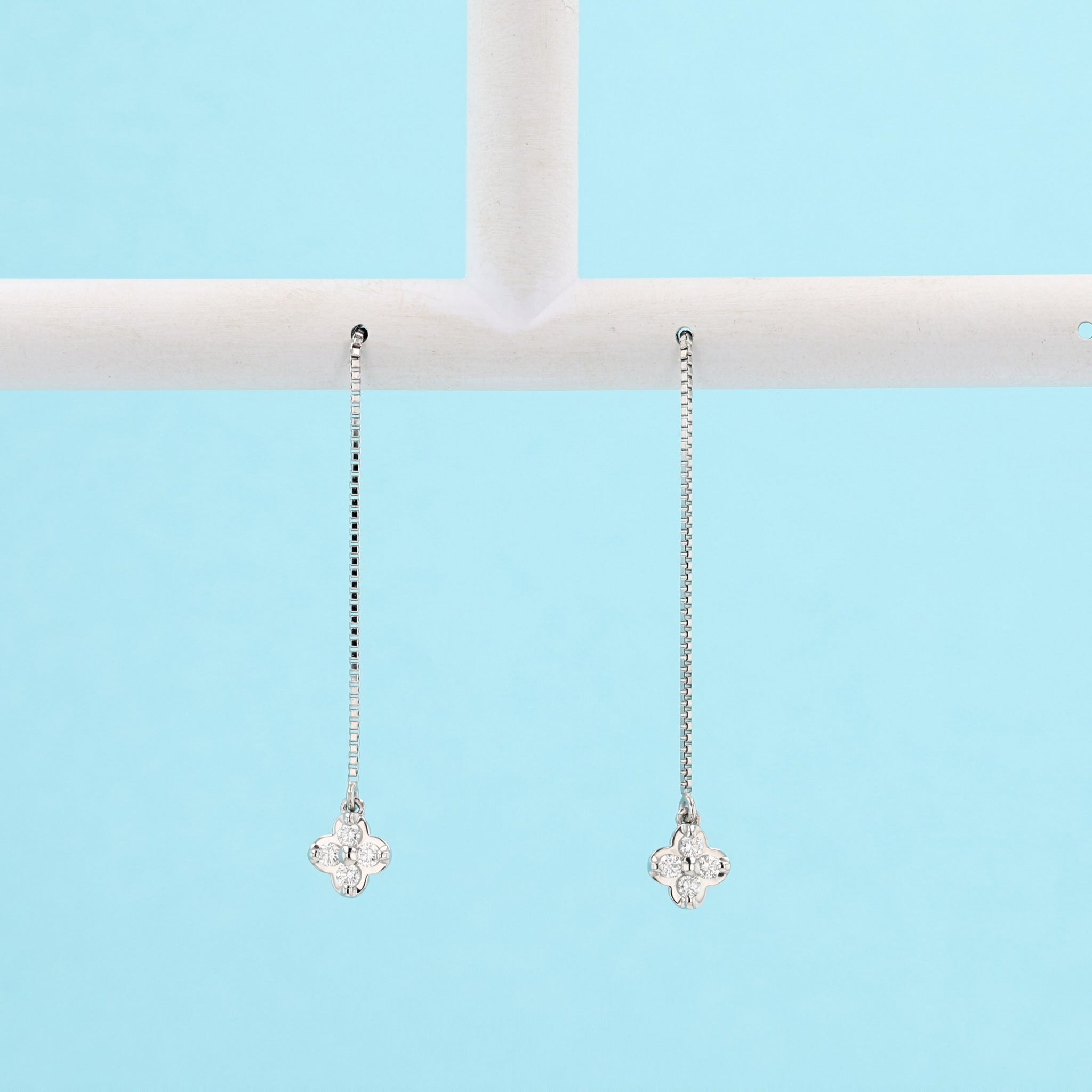 ダイヤモンド プラチナピアス(クローバーモチーフ/4月誕生石)《26A00311》