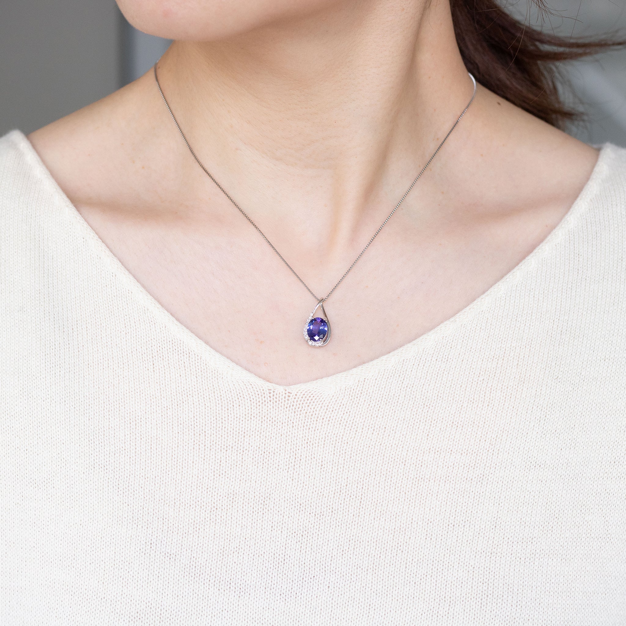 タンザナイト/ダイヤモンド プラチナネックレス(1.80カラット/12月誕生石)《26A00601》