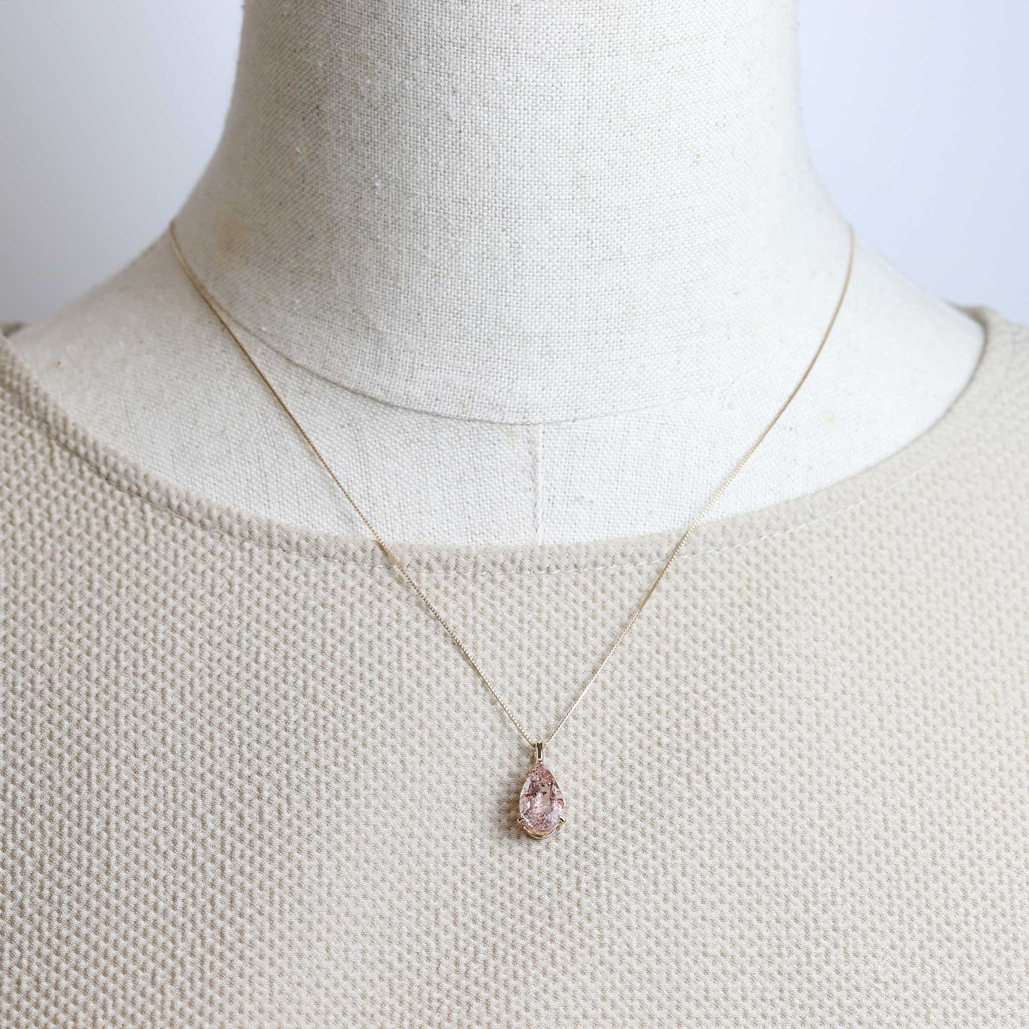 【限定1点】ストロベリークォーツ/ダイヤモンド K18ネックレス(2.30カラット/ペアシェイプ/鑑別書付)《26A00602》