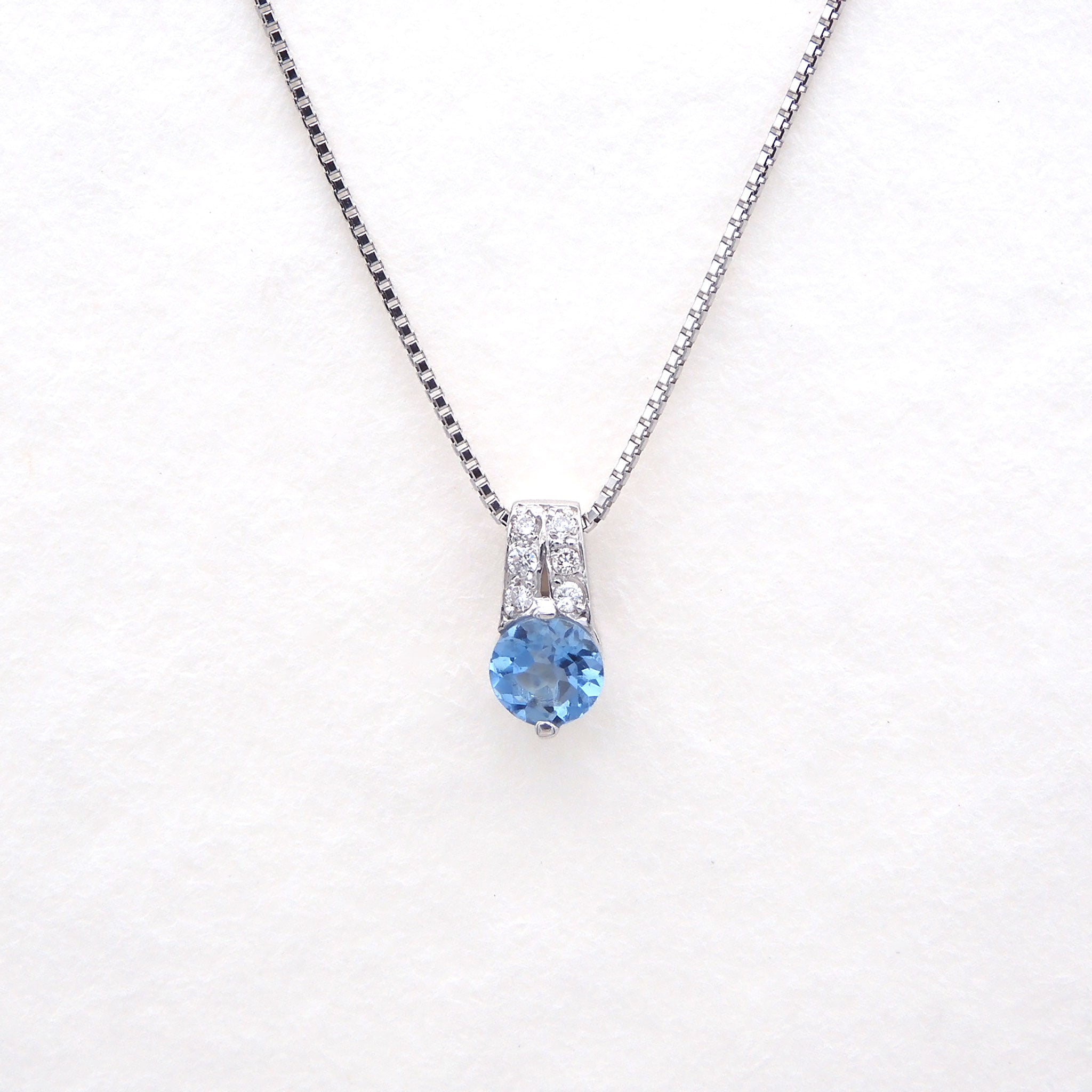 アクアマリン/ダイヤモンド プラチナネックレス(サンタマリアカラー/3月誕生石/鑑別書付)《26A00705》