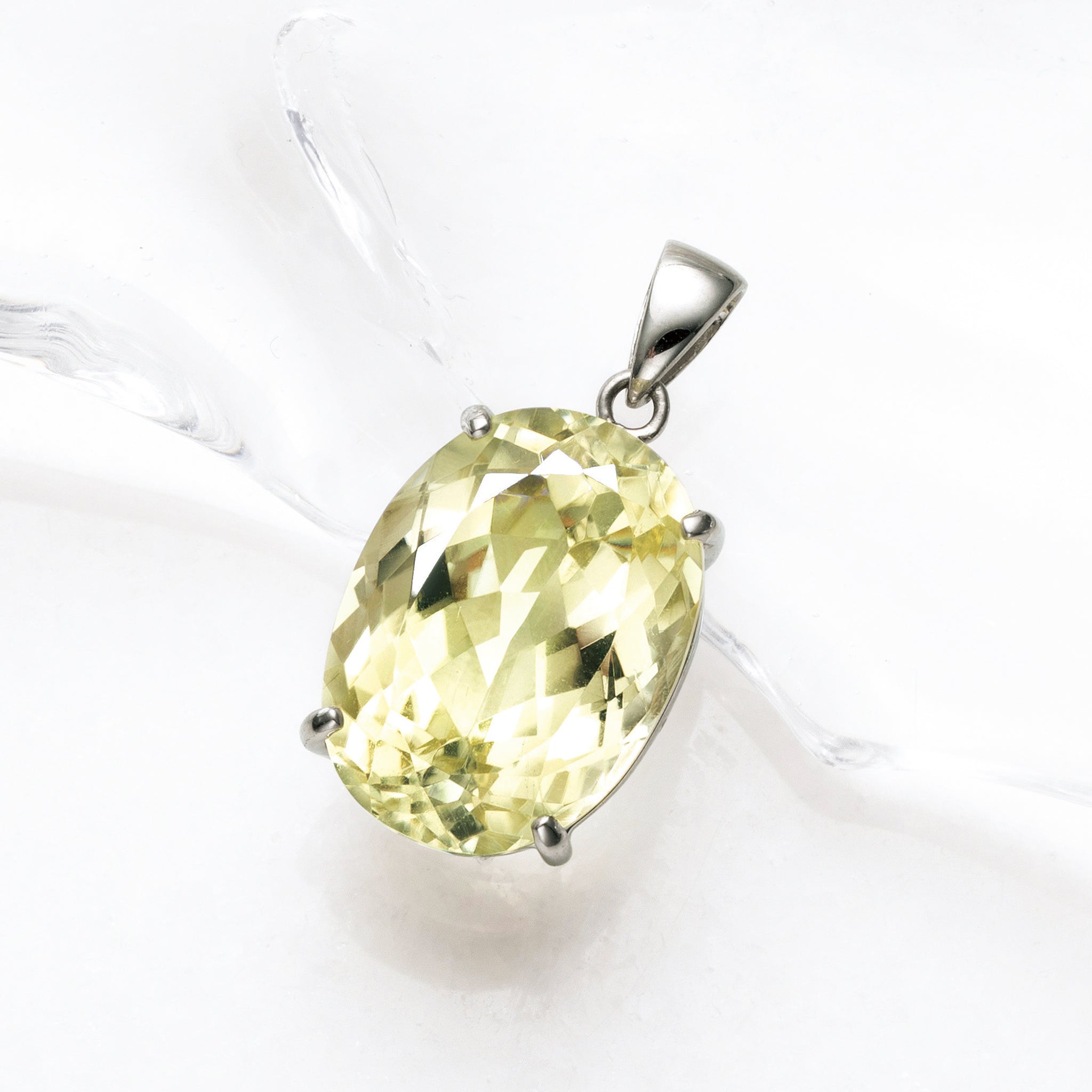 スポジュミン プラチナペンダントトップ(11.0カラット)《26A00902》