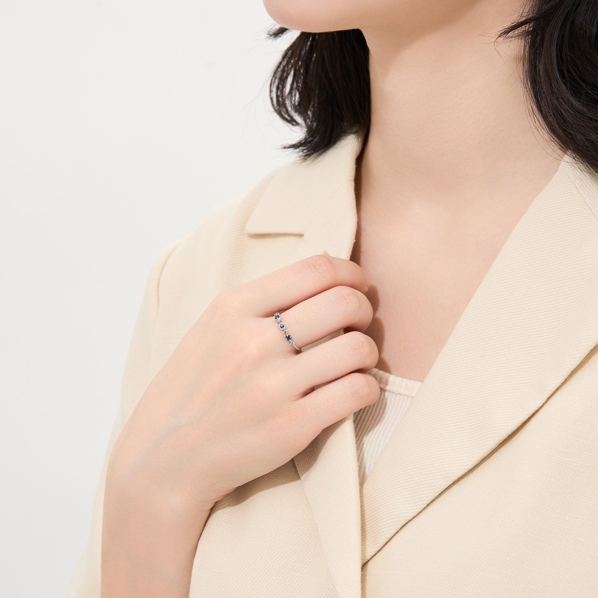 サファイア プラチナリング(9月誕生石)《26A01008》