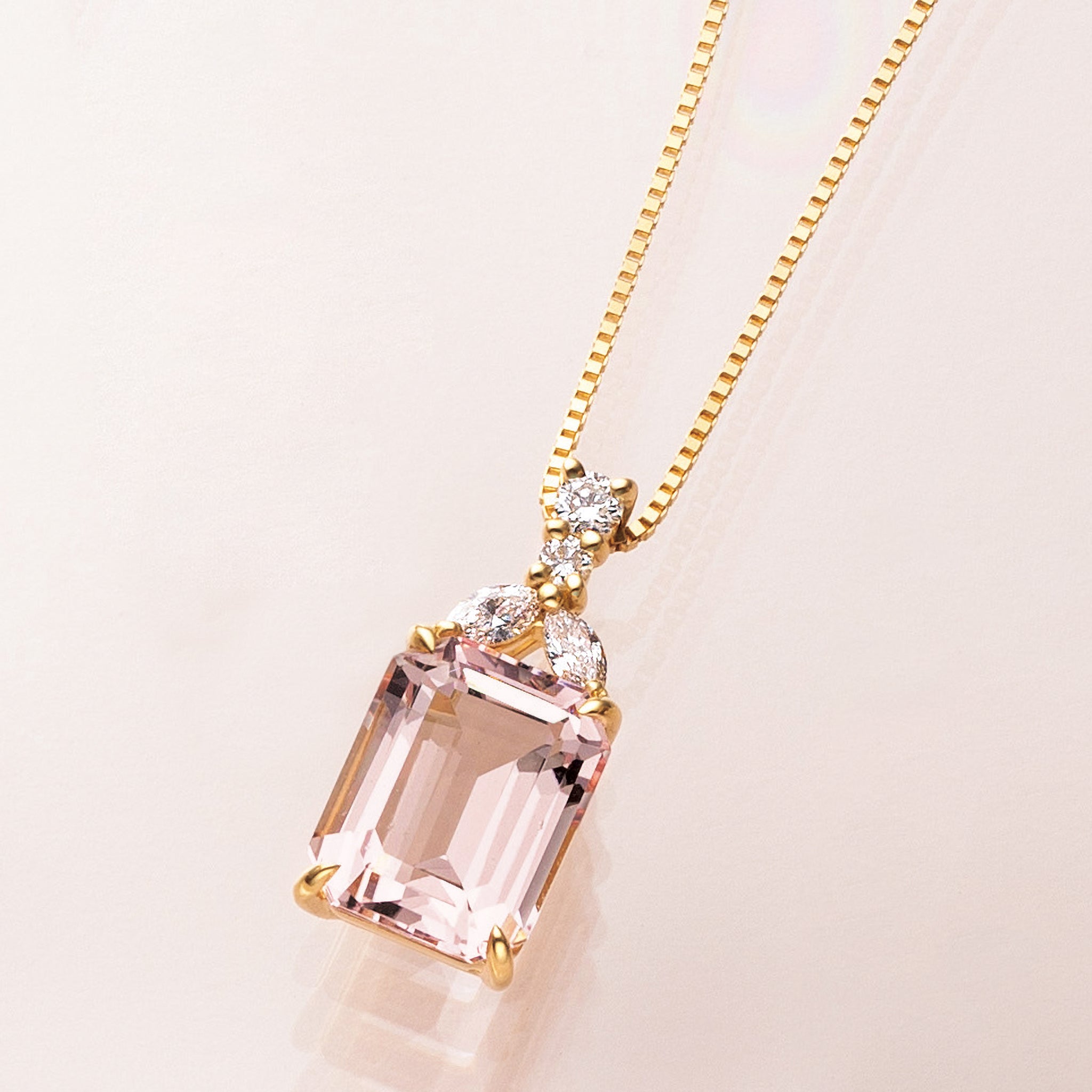 【限定1点】モルガナイト/ダイヤモンド K18ネックレス(2.09カラット/エメラルドカット/4月誕生石)《26A01606》