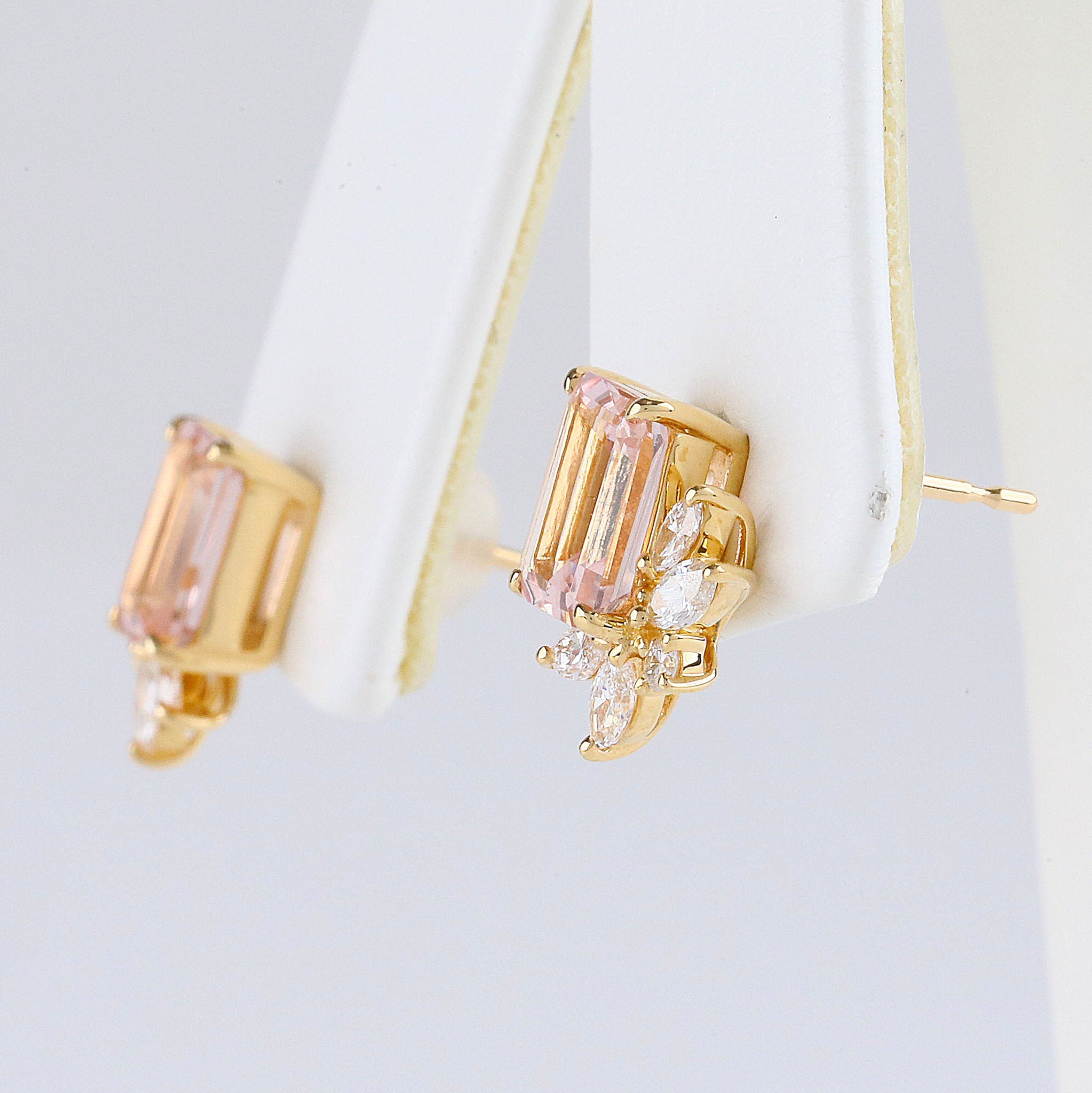 【限定1点】モルガナイト/ダイヤモンド K18ピアス(エメラルドカット/4月誕生石)《26A01607》