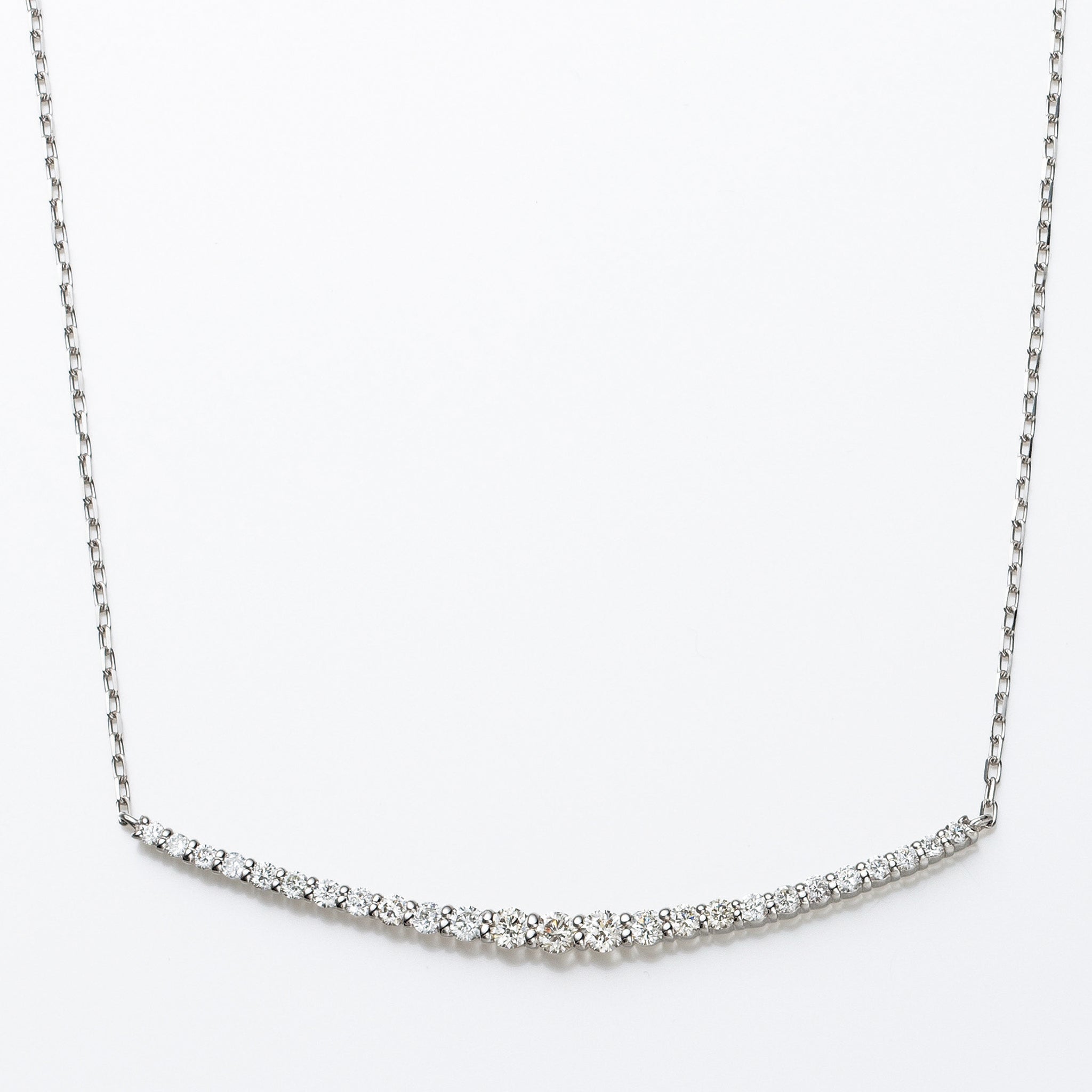 ダイヤモンドプラチナネックレス(4月誕生石)《26A01803》