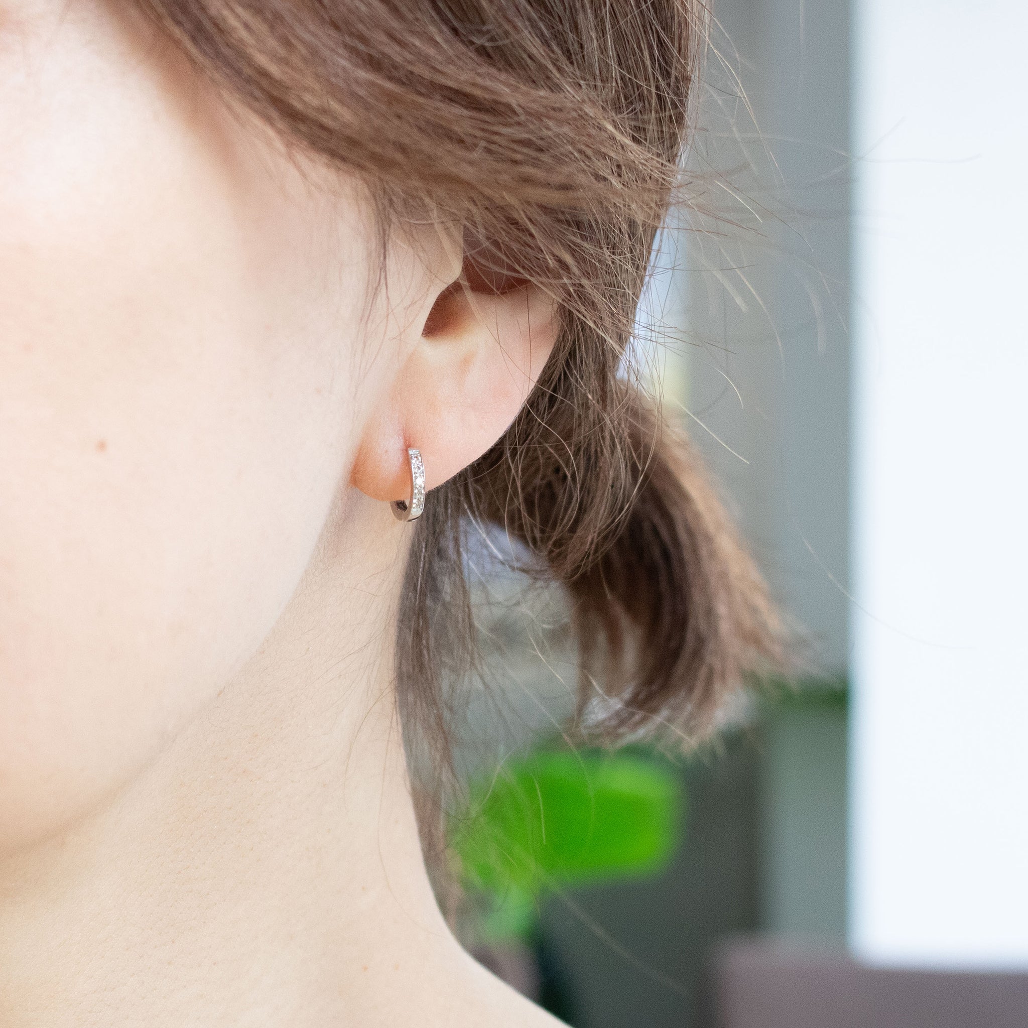 ダイヤモンド プラチナピアス(フープ/4月誕生石)《26A01809》