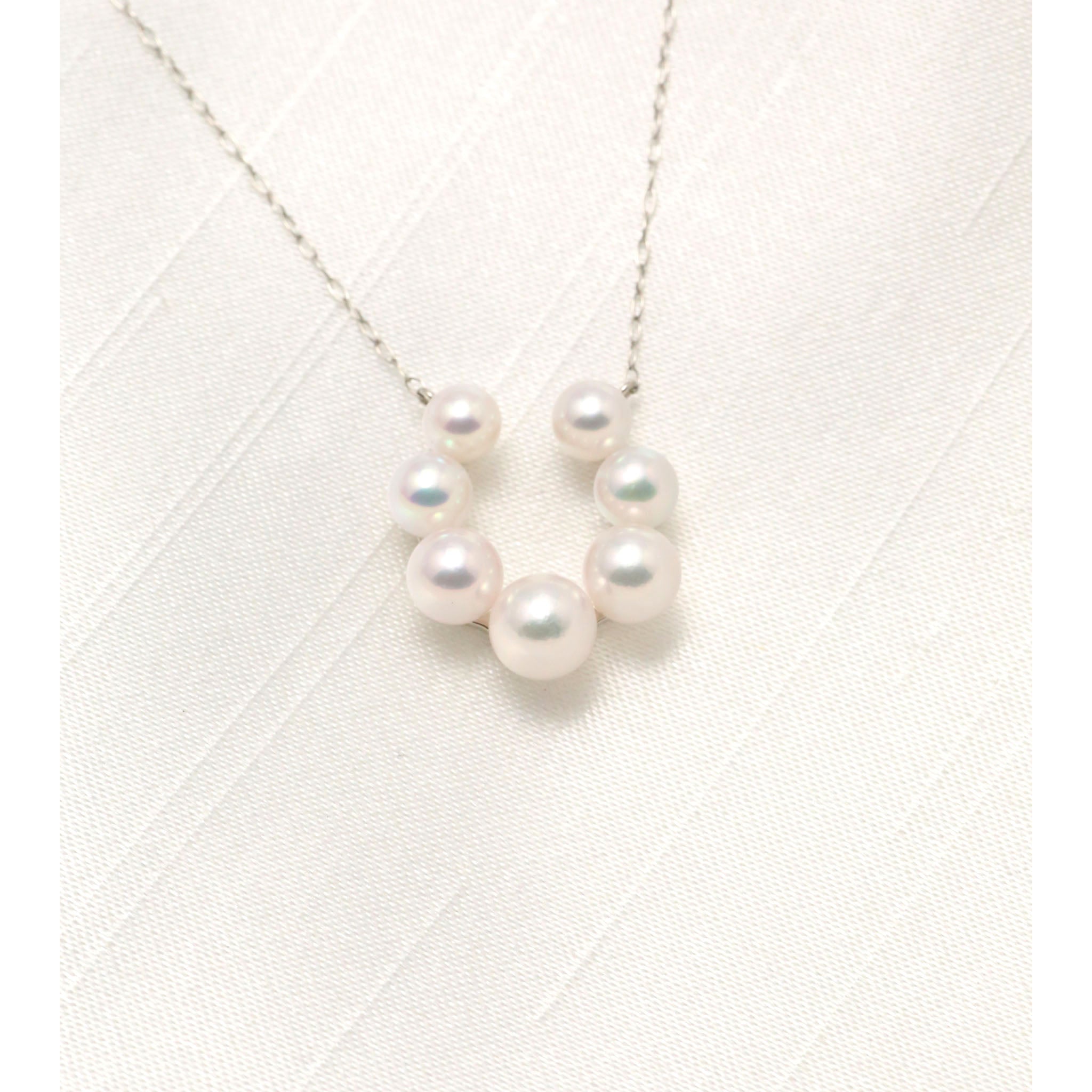 パール プラチナネックレス(アコヤ真珠/馬蹄モチーフ/6月誕生石)《26A01907》