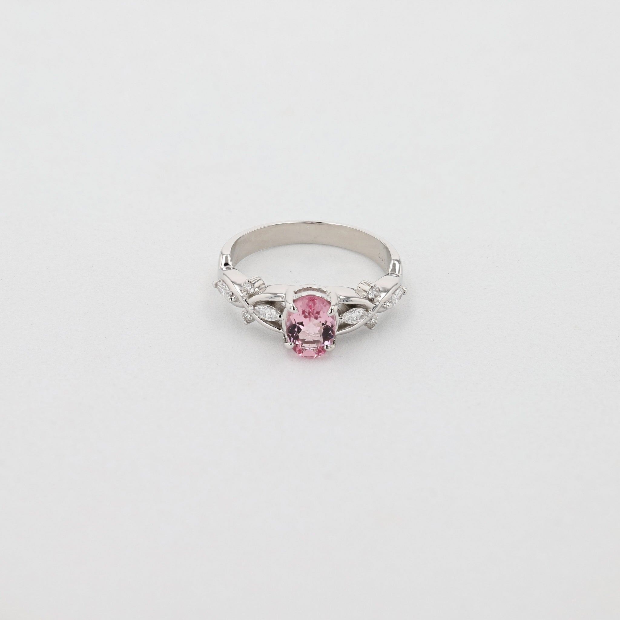 【限定1点】モルガナイト/ダイヤモンド プラチナリング(4月誕生石)《26A02005》