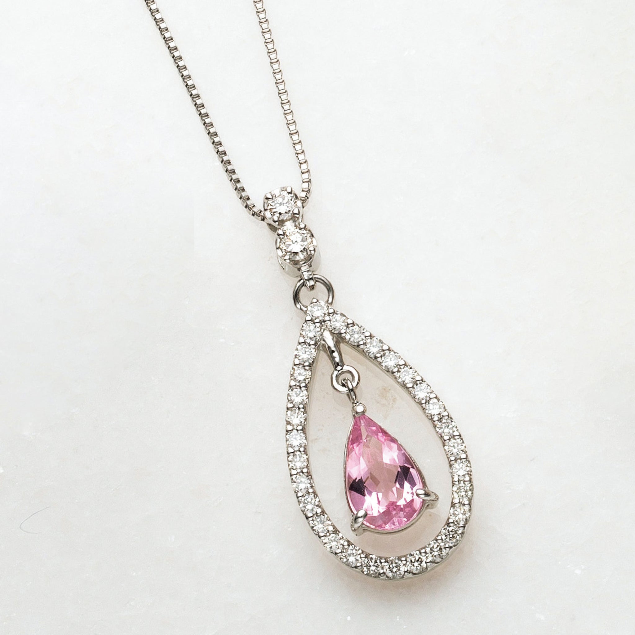 モルガナイト/ダイヤモンド プラチナネックレス(ペアシェイプ/4月誕生石)《26A02006》