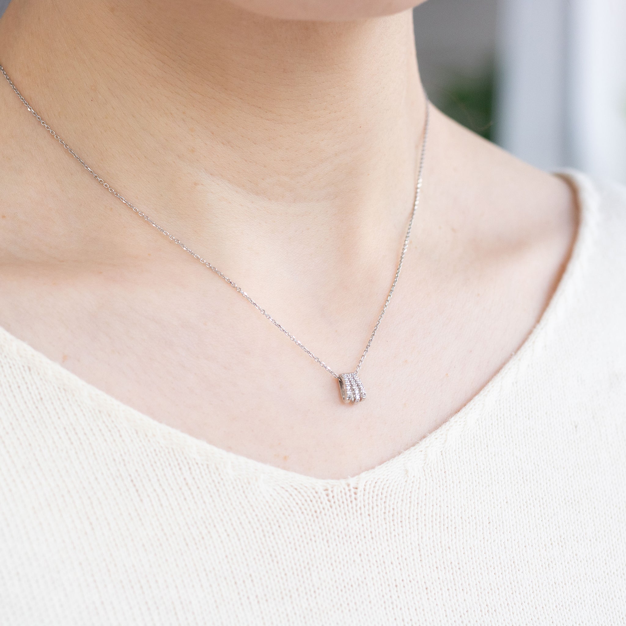 ダイヤモンド プラチナネックレス(4月誕生石)《26A02405》