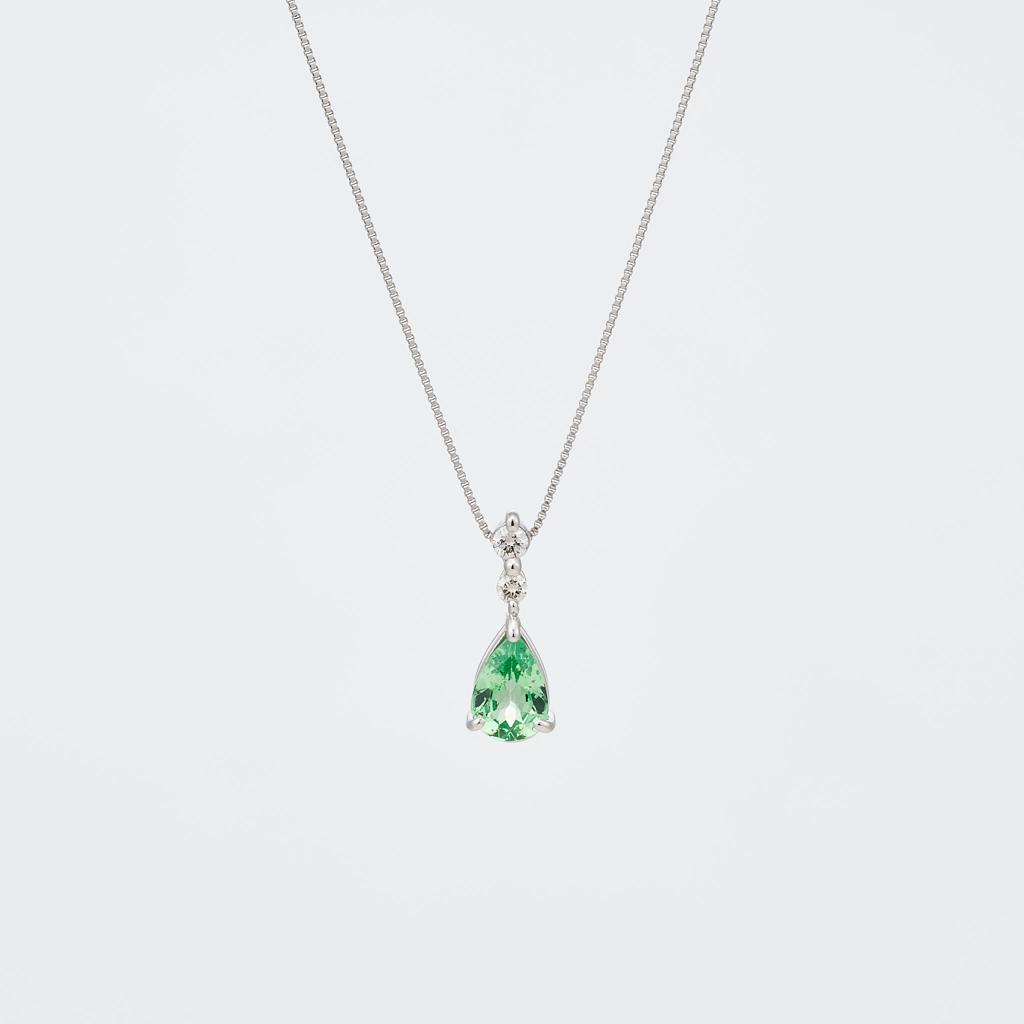 【限定1点】グリーンガーネット/ダイヤモンド プラチナネックレス(1月誕生石)《26A02704》