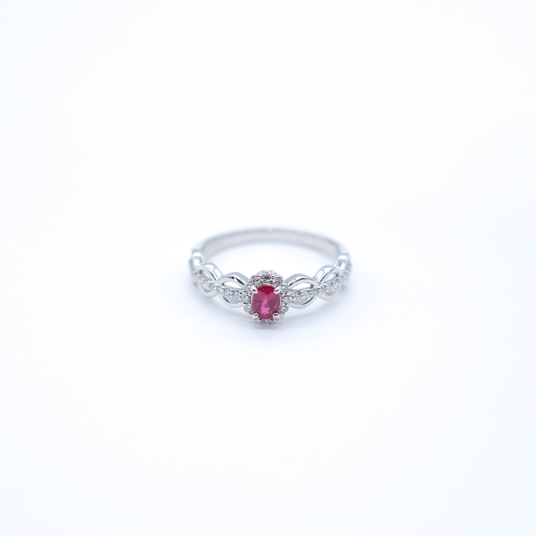 ルビー/ダイヤモンド プラチナリング(7月誕生石)《26A02809》