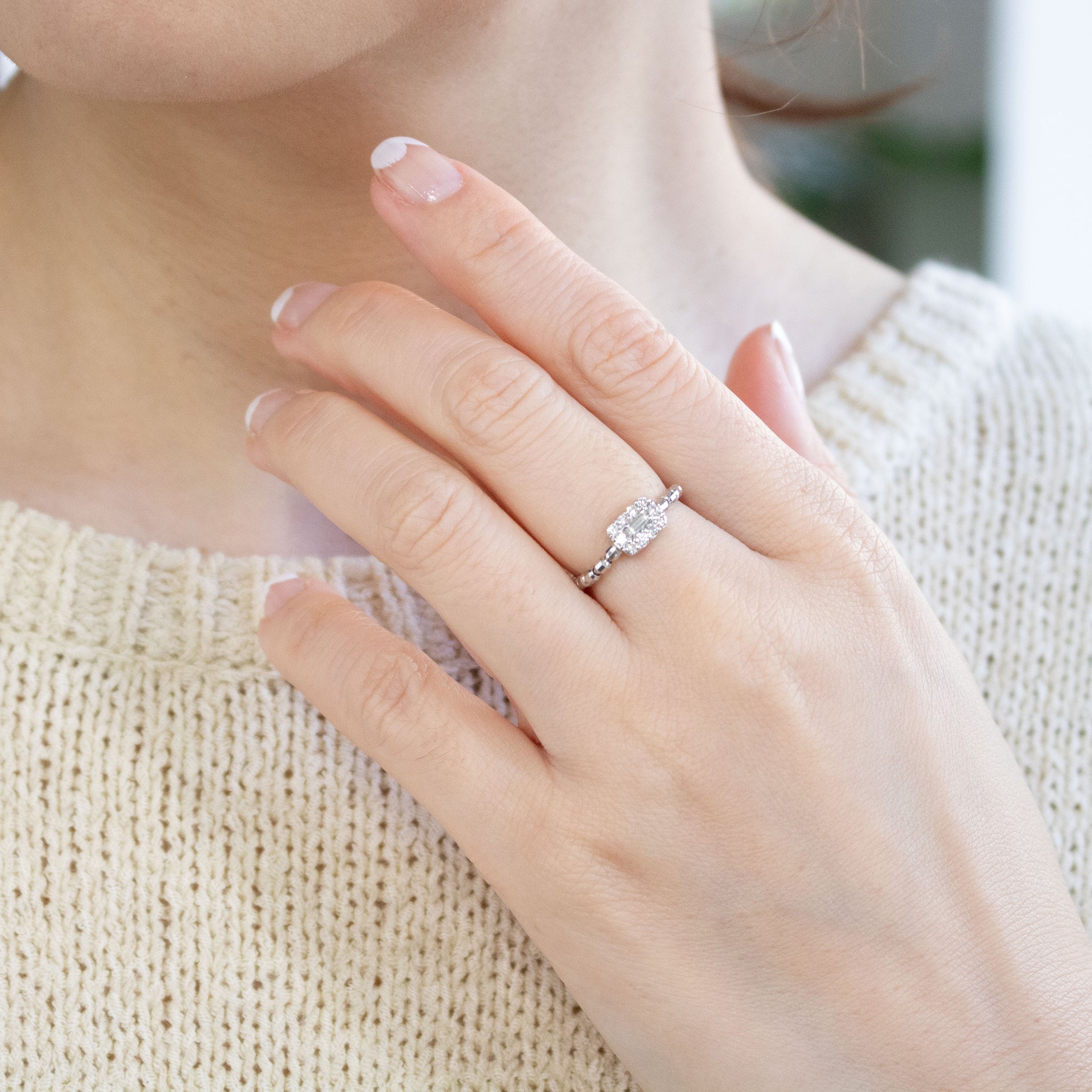 ダイヤモンド プラチナリング(フリーサイズ/バゲットカット/4月誕生石)《26A02905》