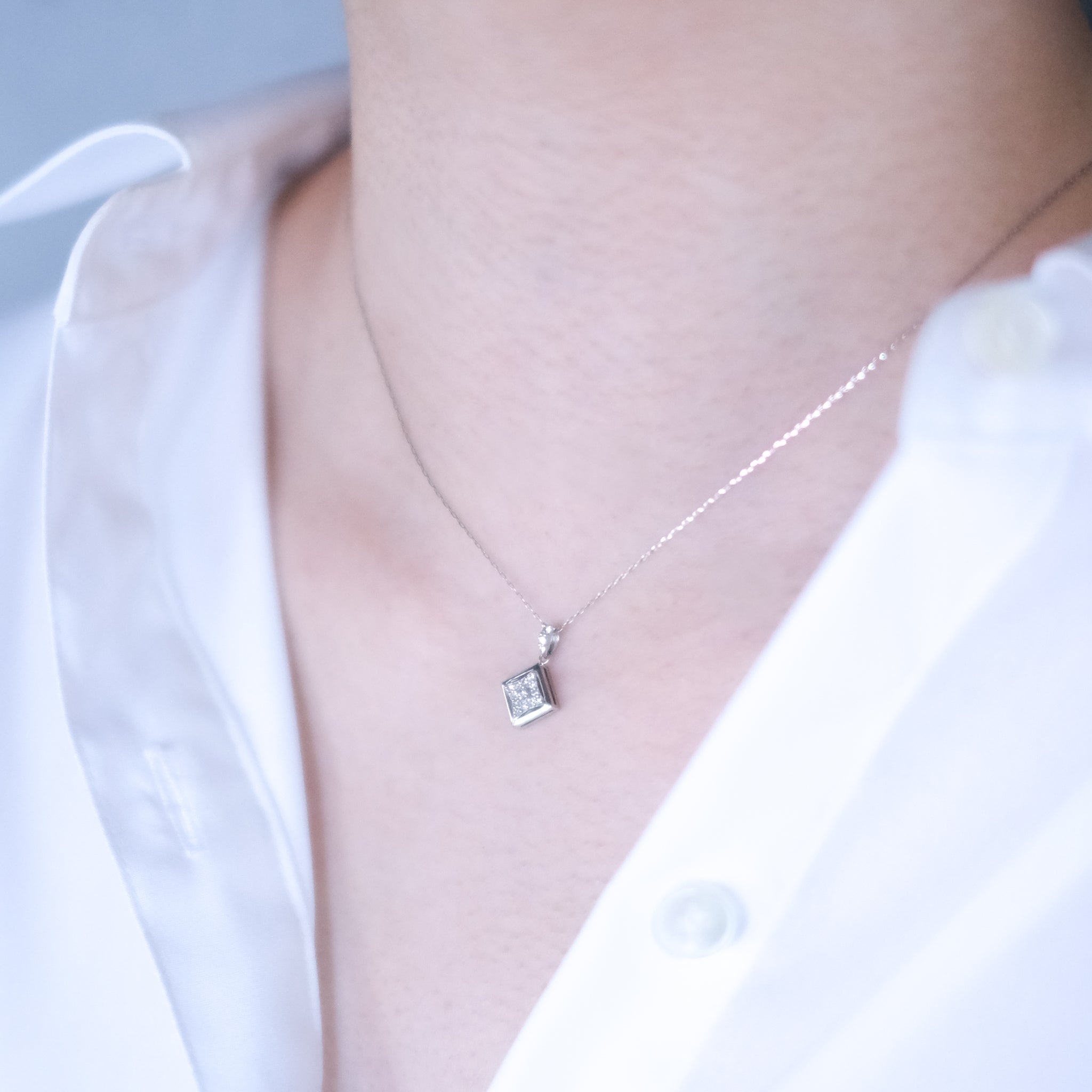 ダイヤモンド プラチナネックレス(4月誕生石)《26A03006》