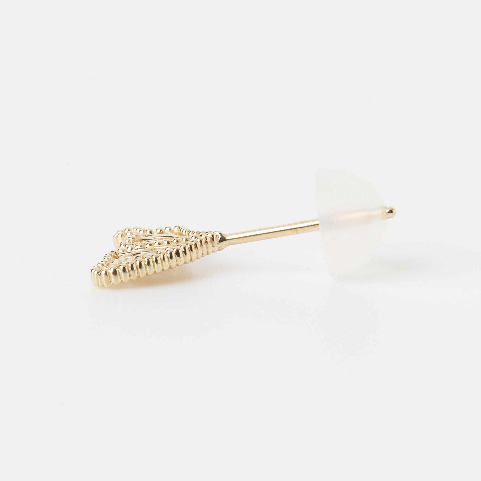 K10ピアス(蝶モチーフ)《26A03508》