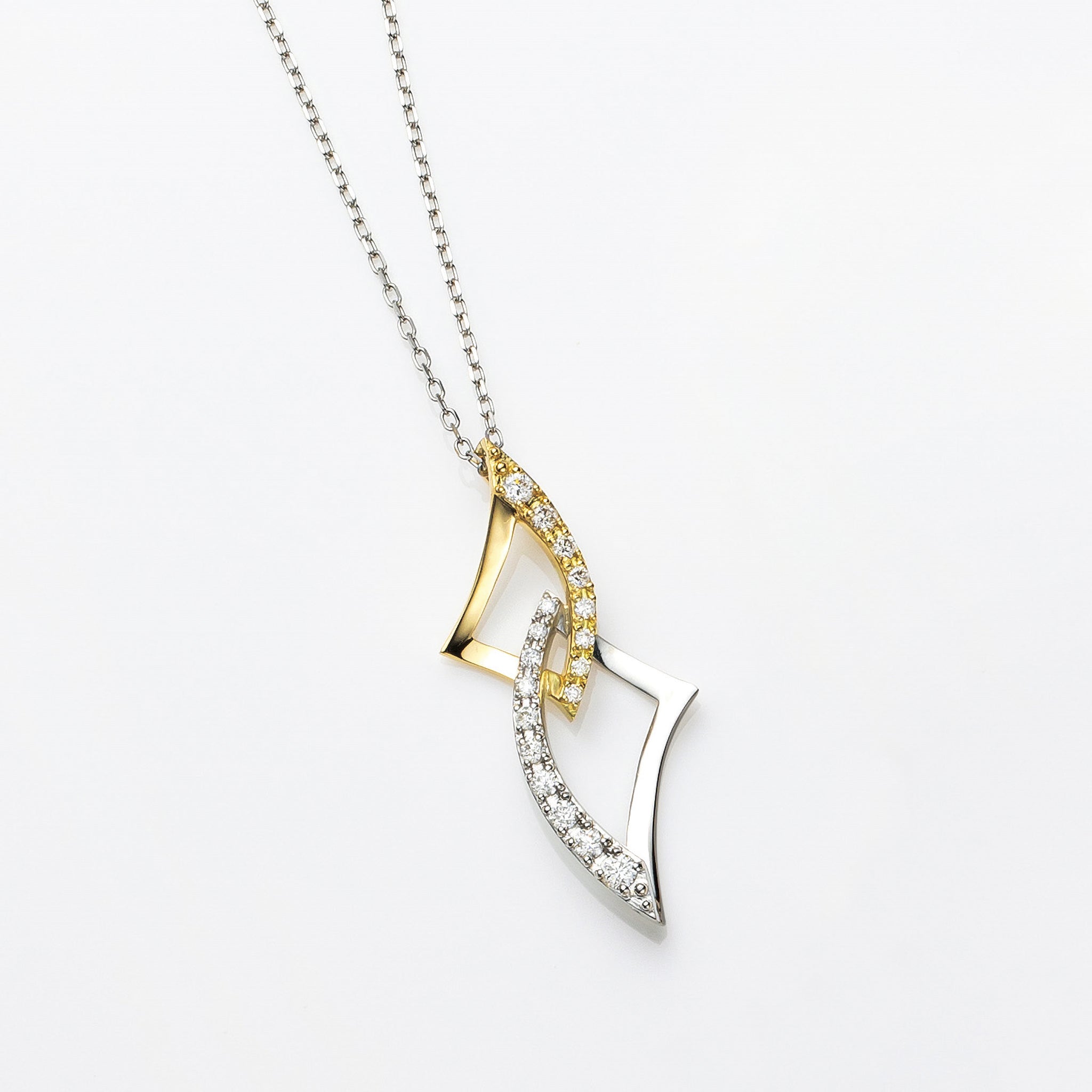 ダイヤモンド プラチナ/K18ネックレス(コンビカラー/4月誕生石)《26A03803》