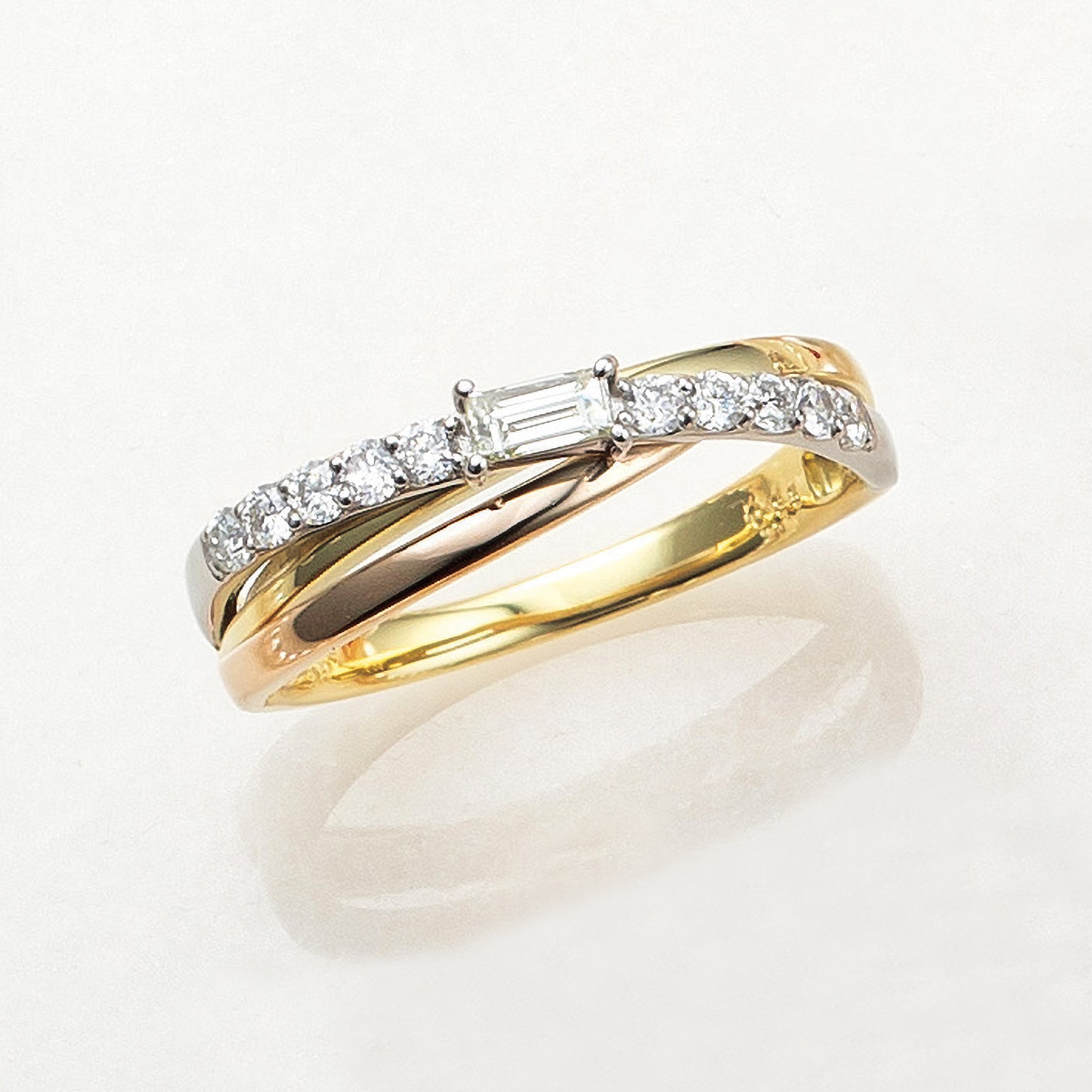 ダイヤモンド K18プラチナリング(バゲットカット/スリーカラー/4月誕生石)《26A03901》