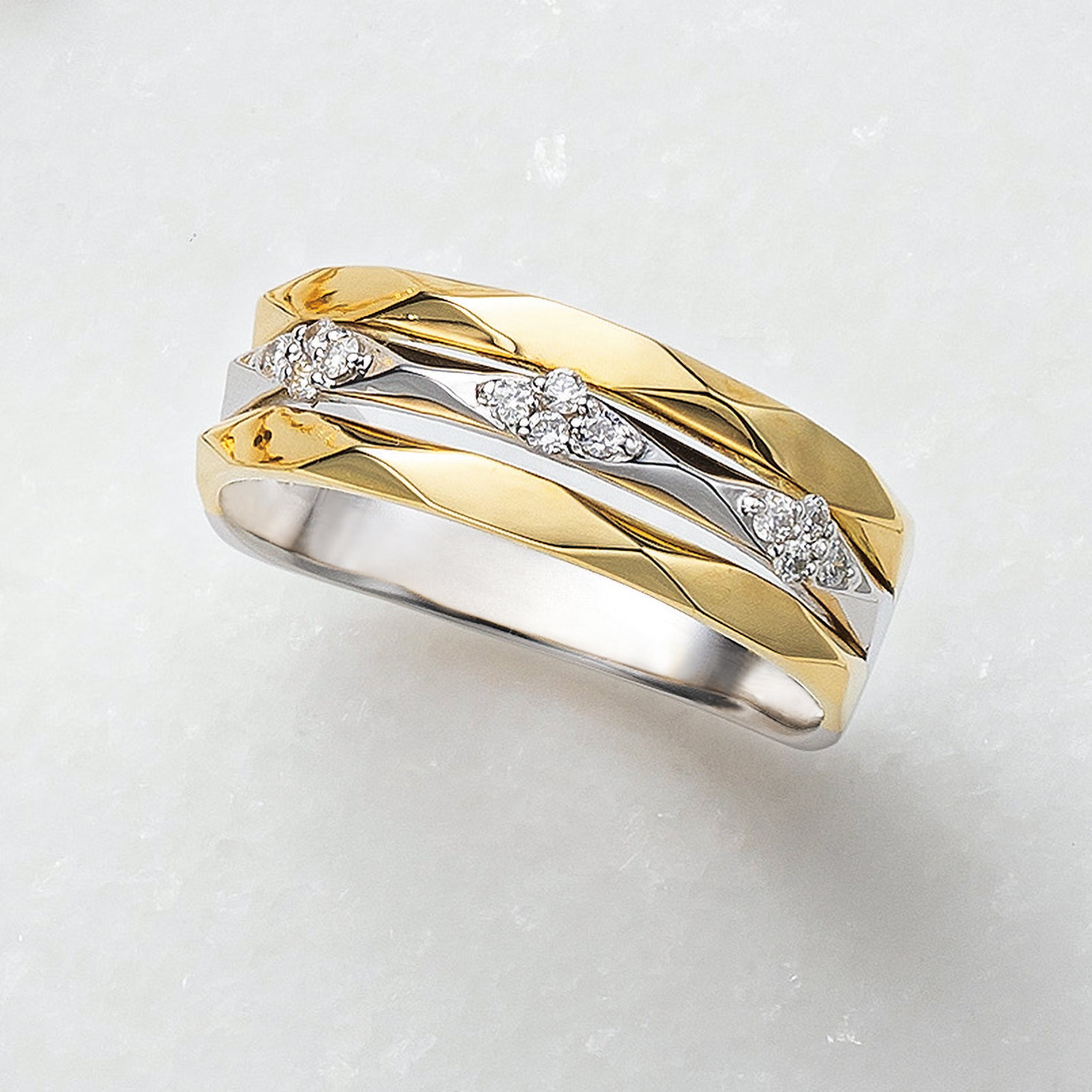 ダイヤモンド プラチナ/K18リング(コンビカラー/4月誕生石)《26A04006》