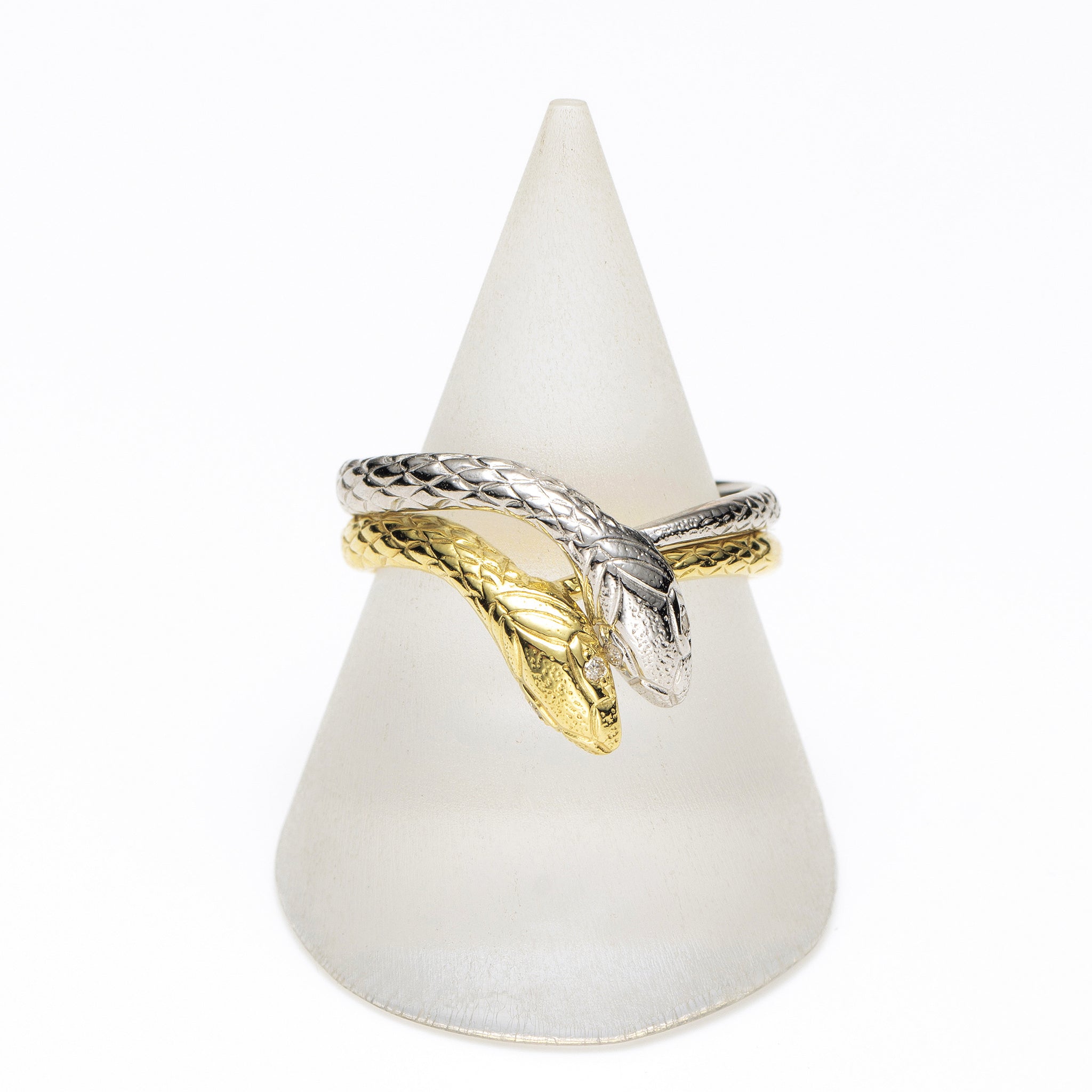 ダイヤモンド K18リング(ヘビモチーフ/4月誕生石)《26A04203》