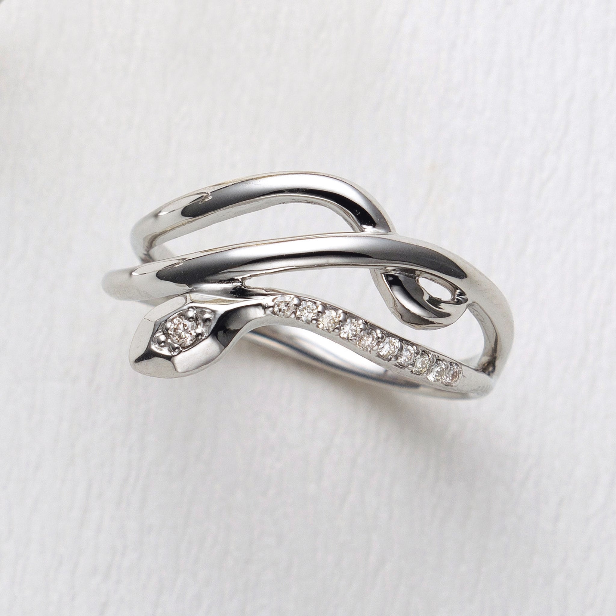 プラチナリング(ヘビモチーフ)《26A04204》