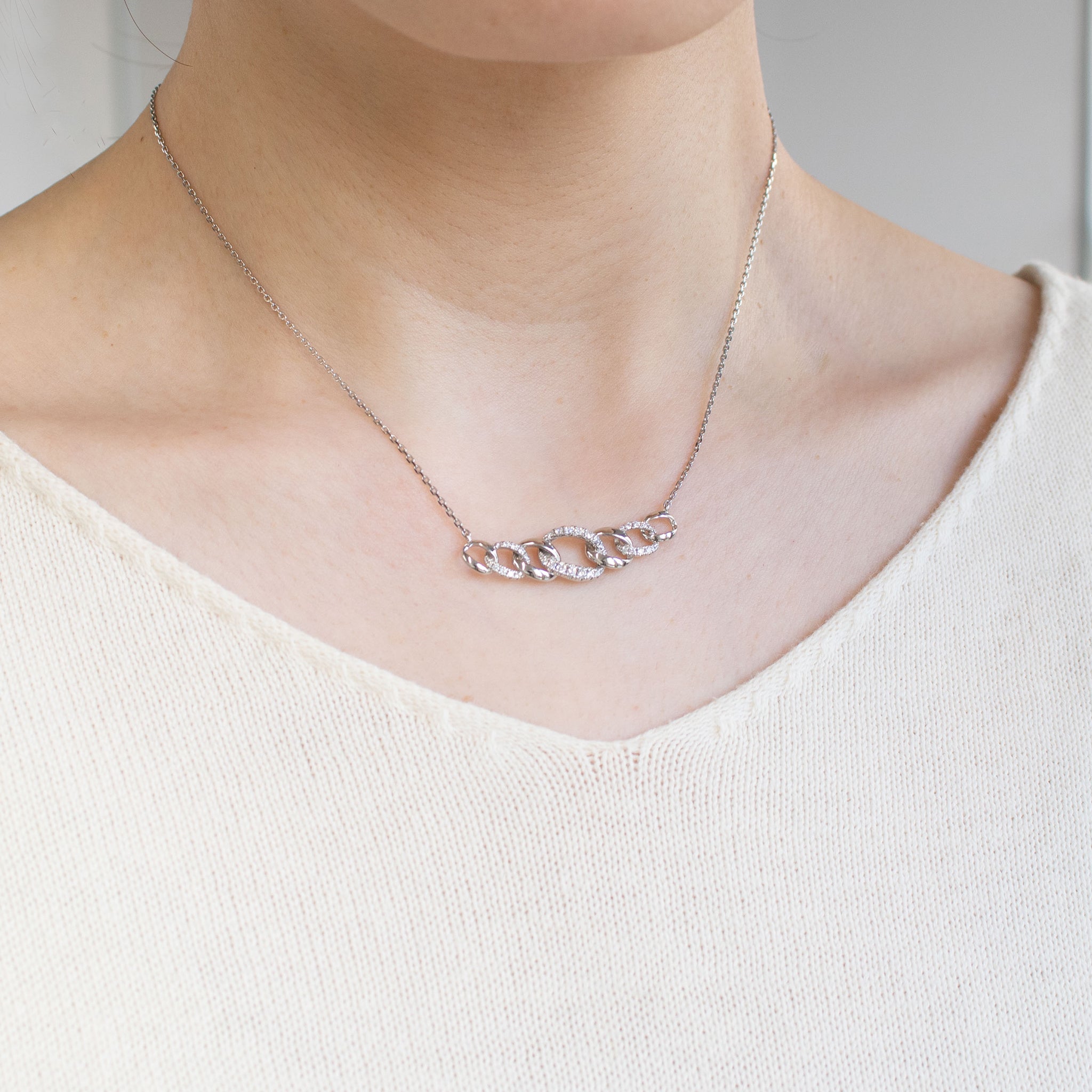 ダイヤモンド プラチナネックレス(4月誕生石)《26C30119》