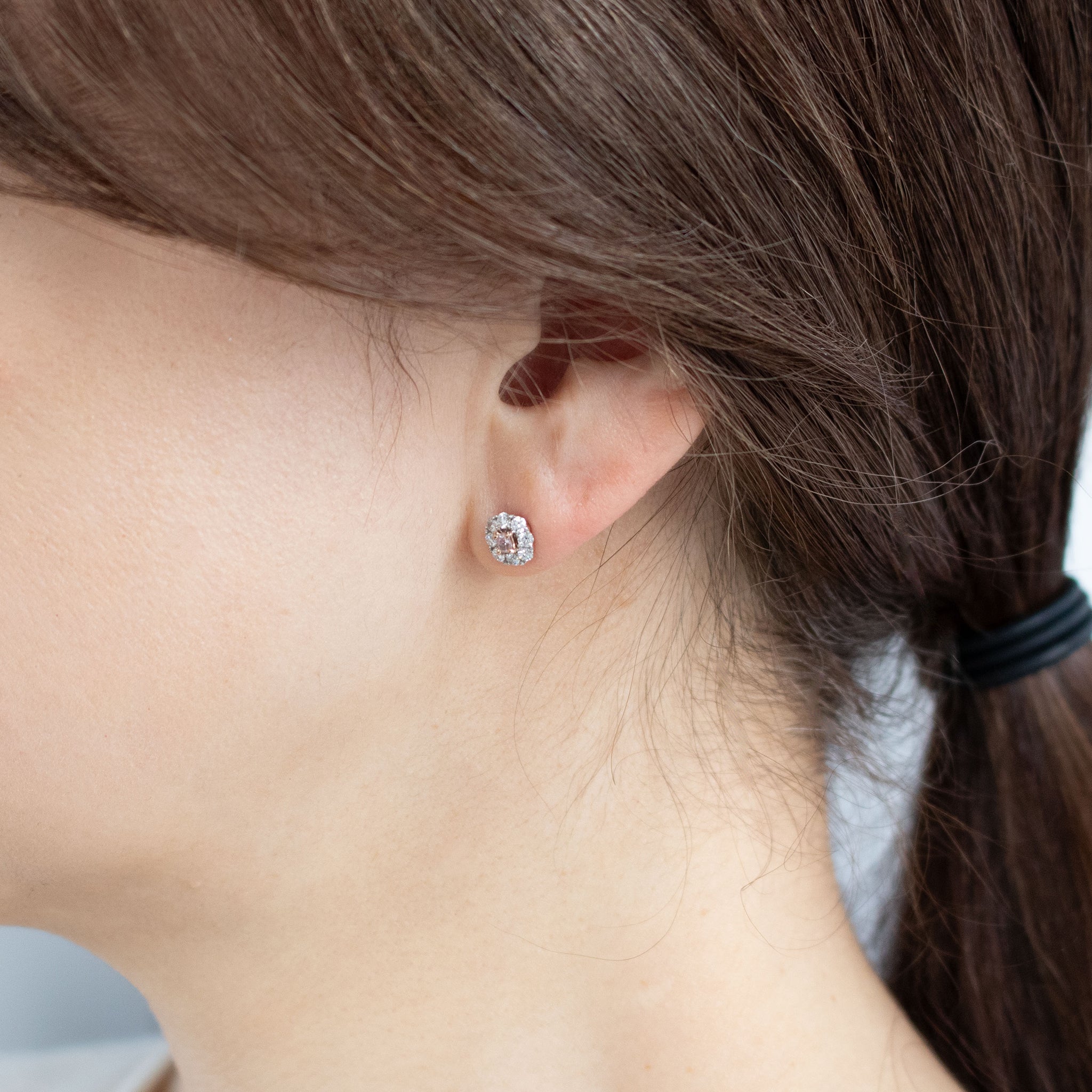 【限定1点】ピンクダイヤモンド プラチナ/K18ピアス(計0.107カラット/ファンシーライトピンク/Jカラー/I1/GOOD/コンビカラー/4月誕生石/グレーディングレポート付)《26C30140》