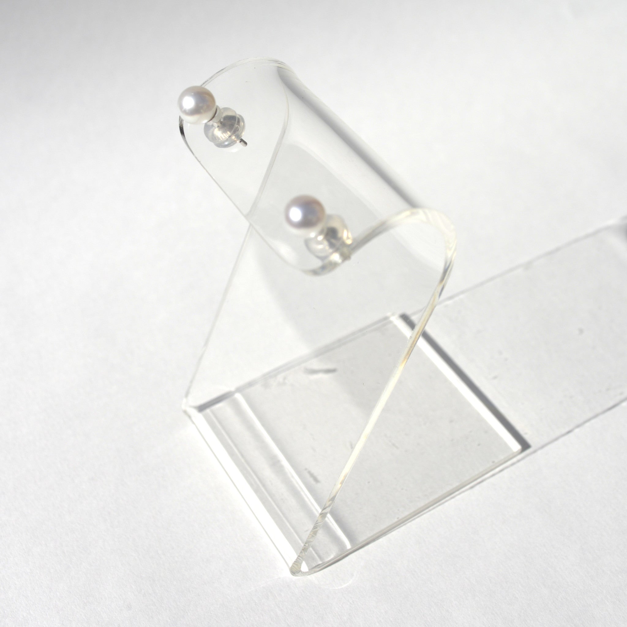 パール K14ピアス(アコヤ真珠/5mm/6月誕生石)《26H00205》