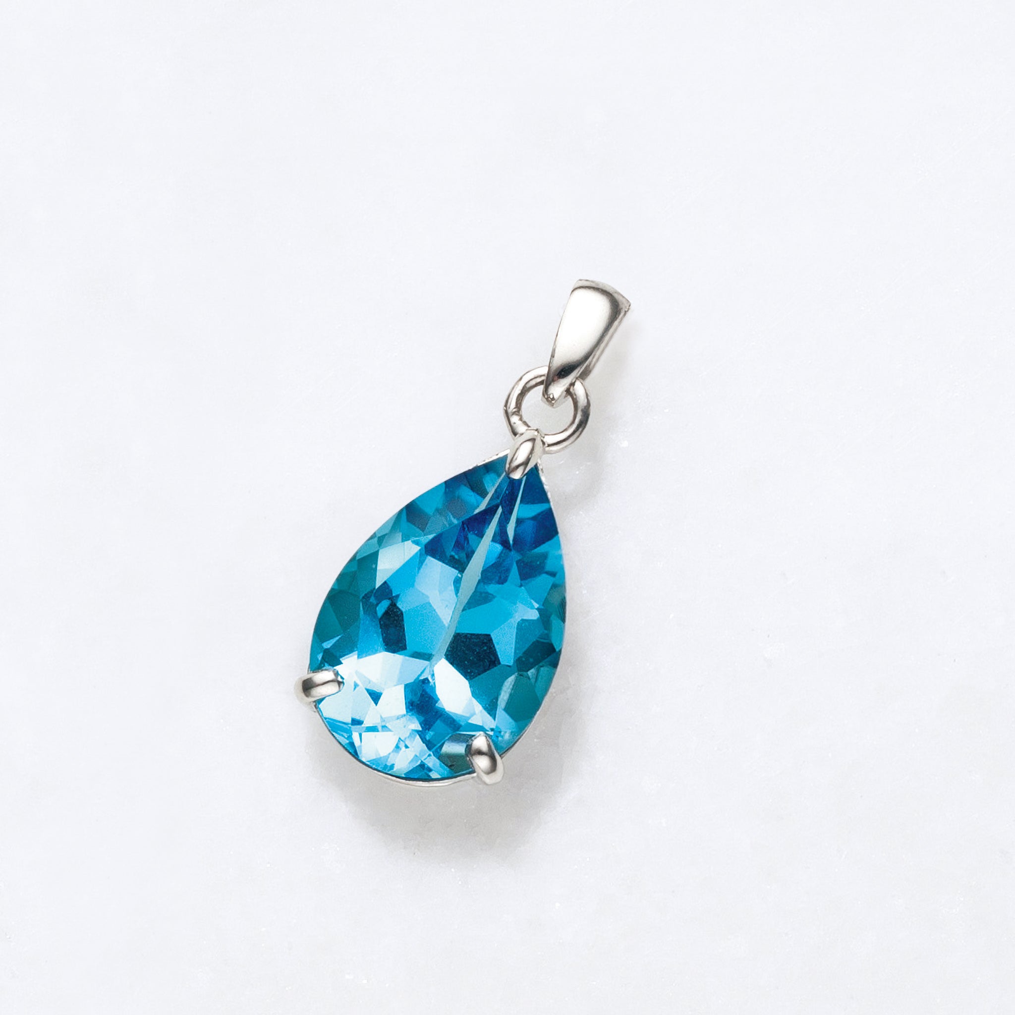 ブルートパーズ プラチナペンダントトップ(4.0カラット/ペアシェイプ/11月誕生石)《26H00506》