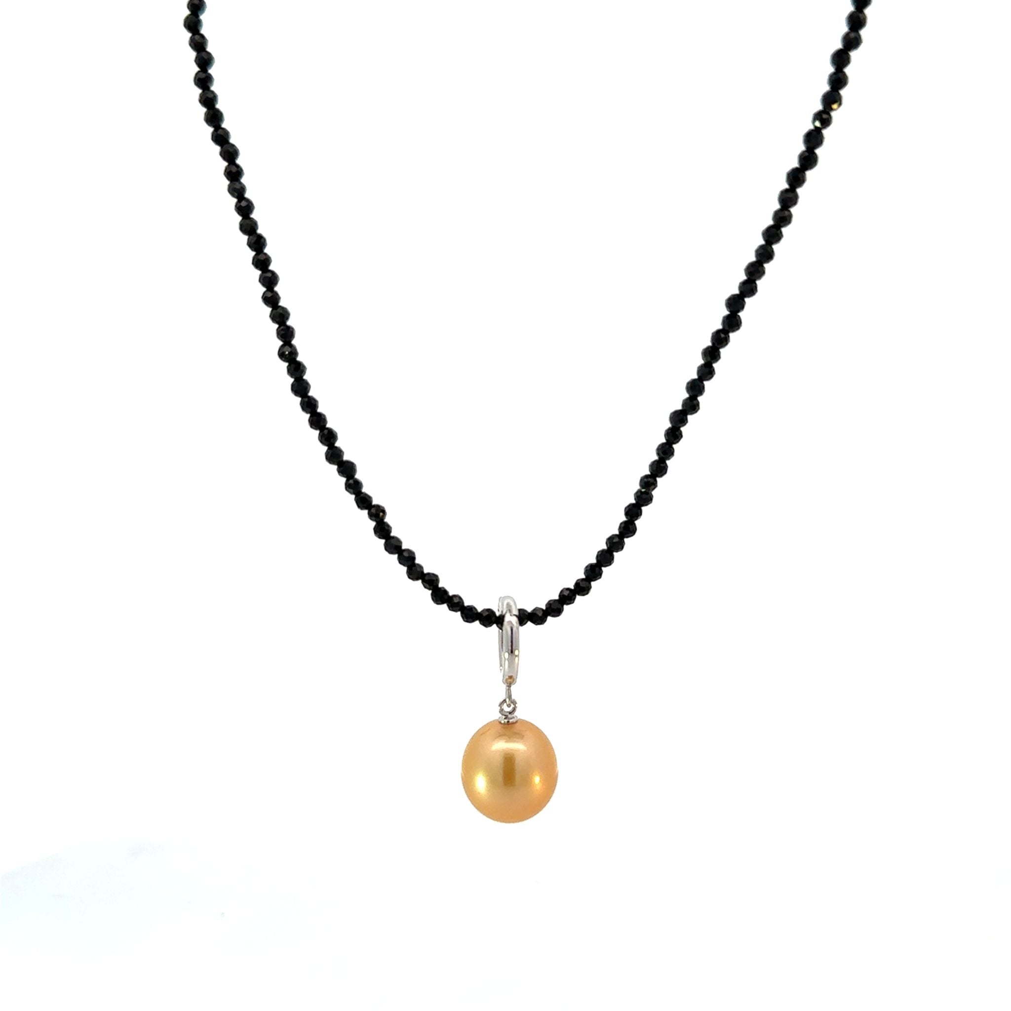 パール/ブラックスピネル シルバーペンダントトップ&ネックレス3点セット(白蝶真珠/11mm/ゴールド系)《26H02503》