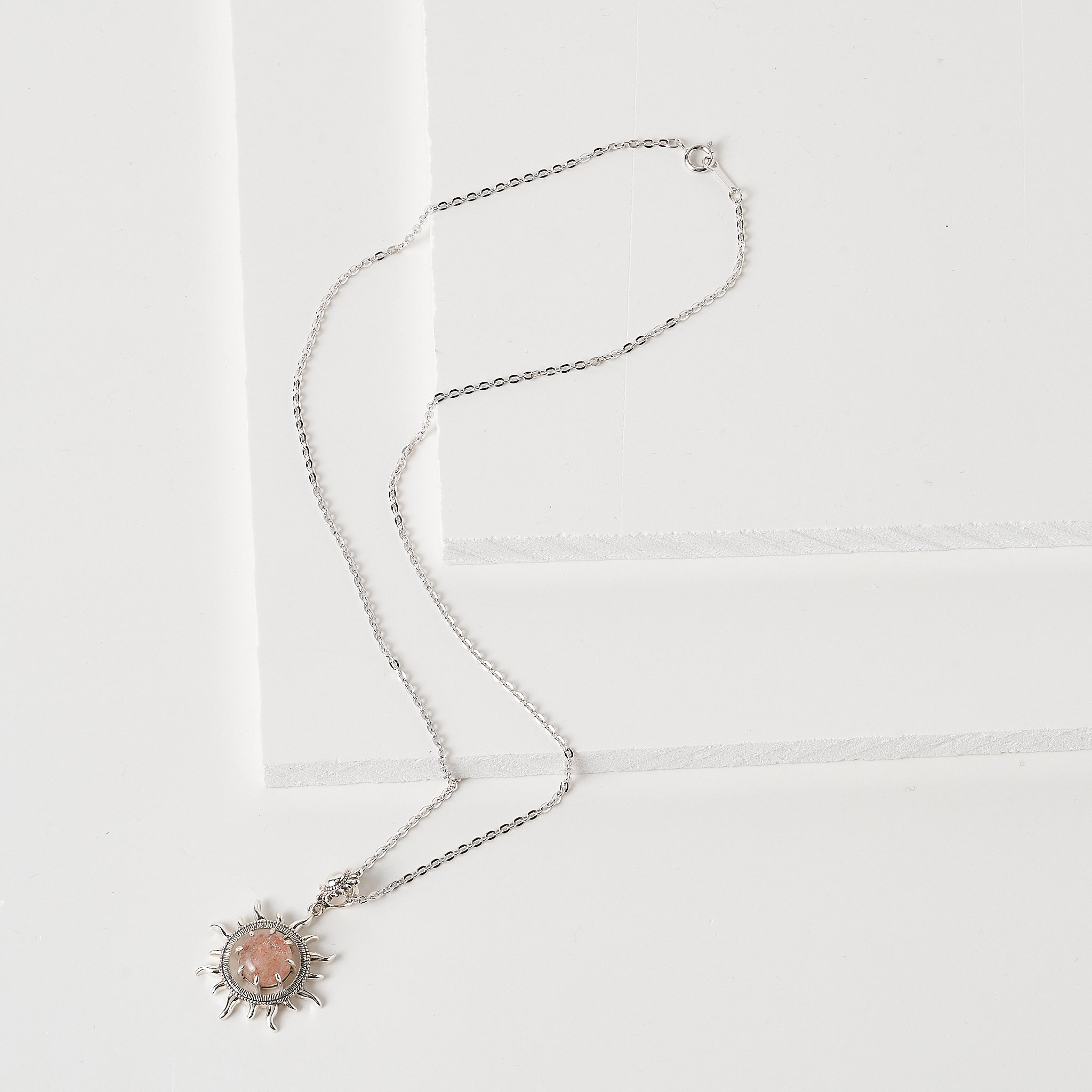 サンストーン シルバーネックレス(ロング/60cm/太陽モチーフ)《26H02902》
