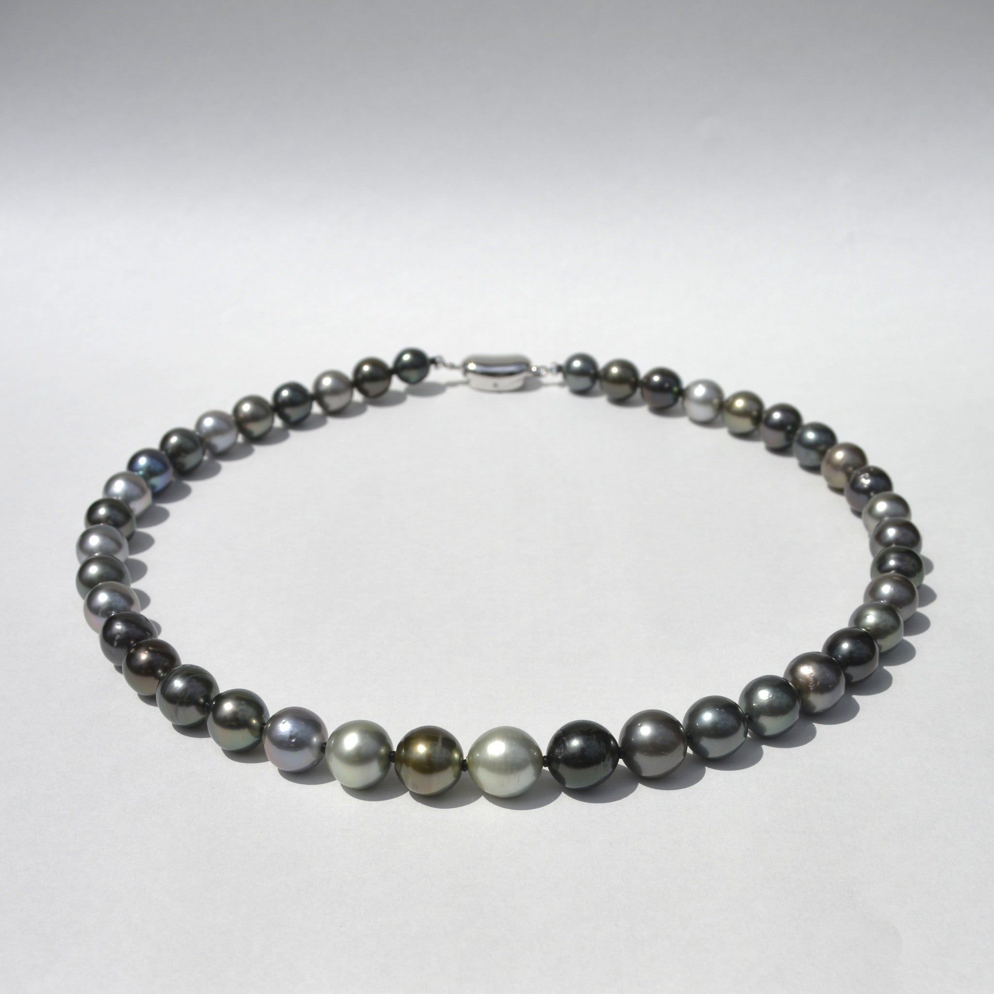 パール ネックレス(黒蝶真珠/8~10mm/6月誕生石)《26N00805》
