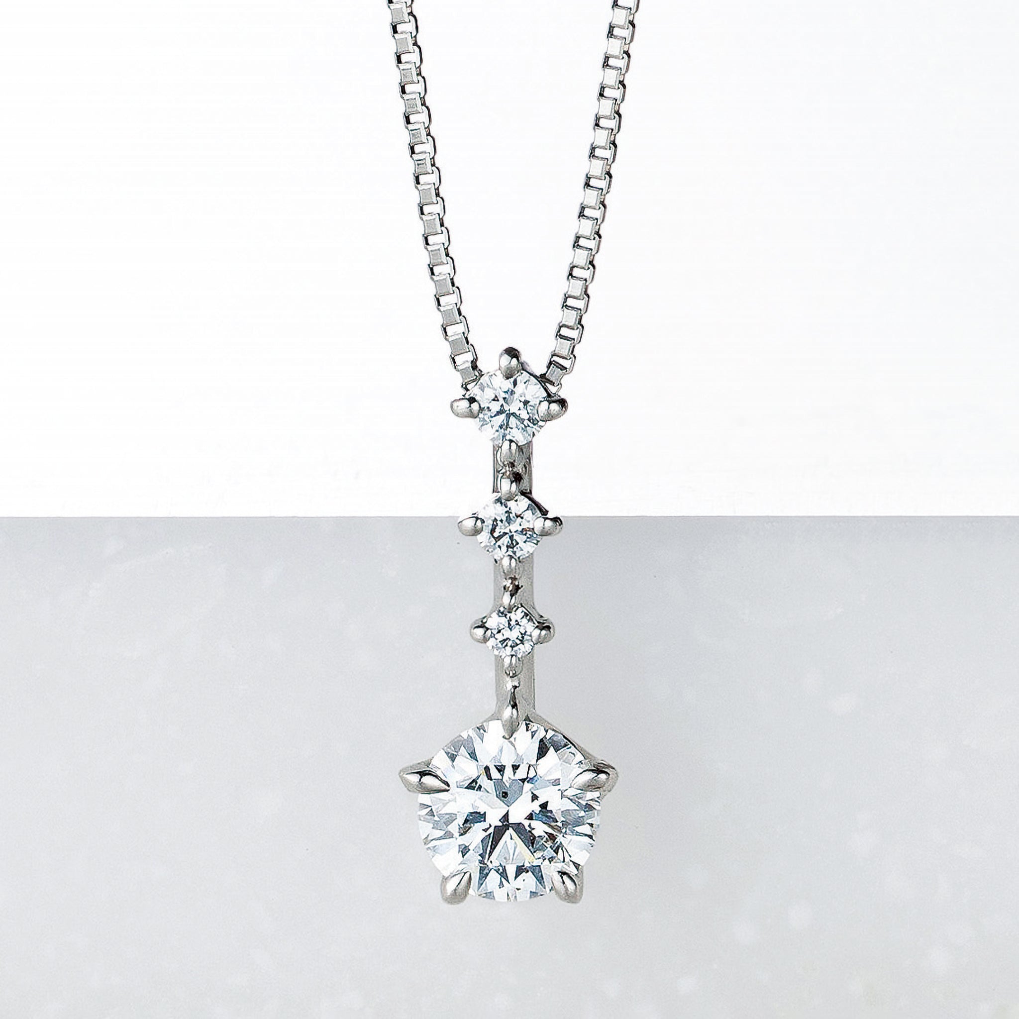 ダイヤモンド プラチナネックレス(0.2カラット/Dカラー/SIクラス/EX/4月誕生石/グレーディングレポート付)《26N01103》